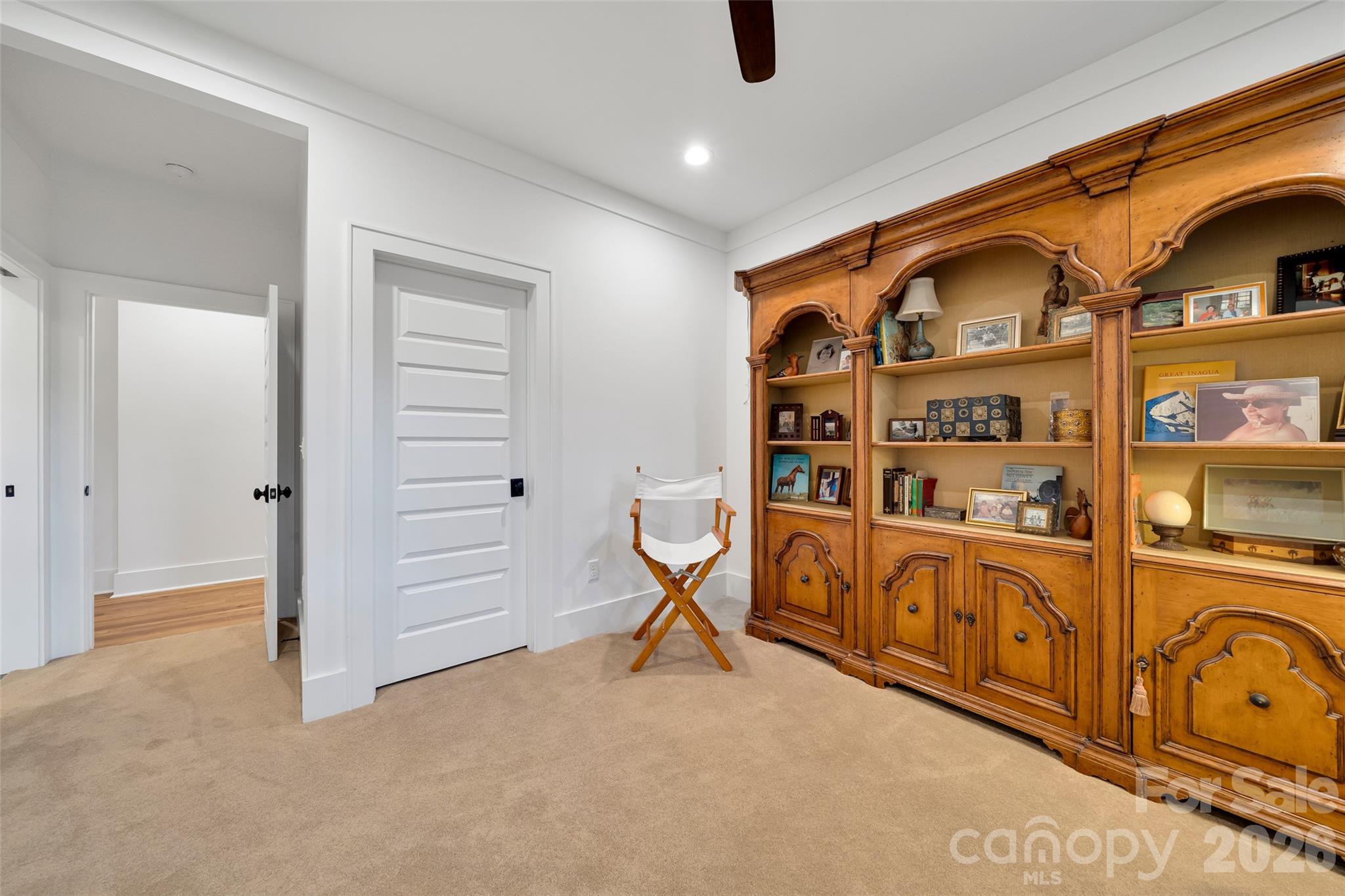 442 Autumn Sky Drive — Hendersonville