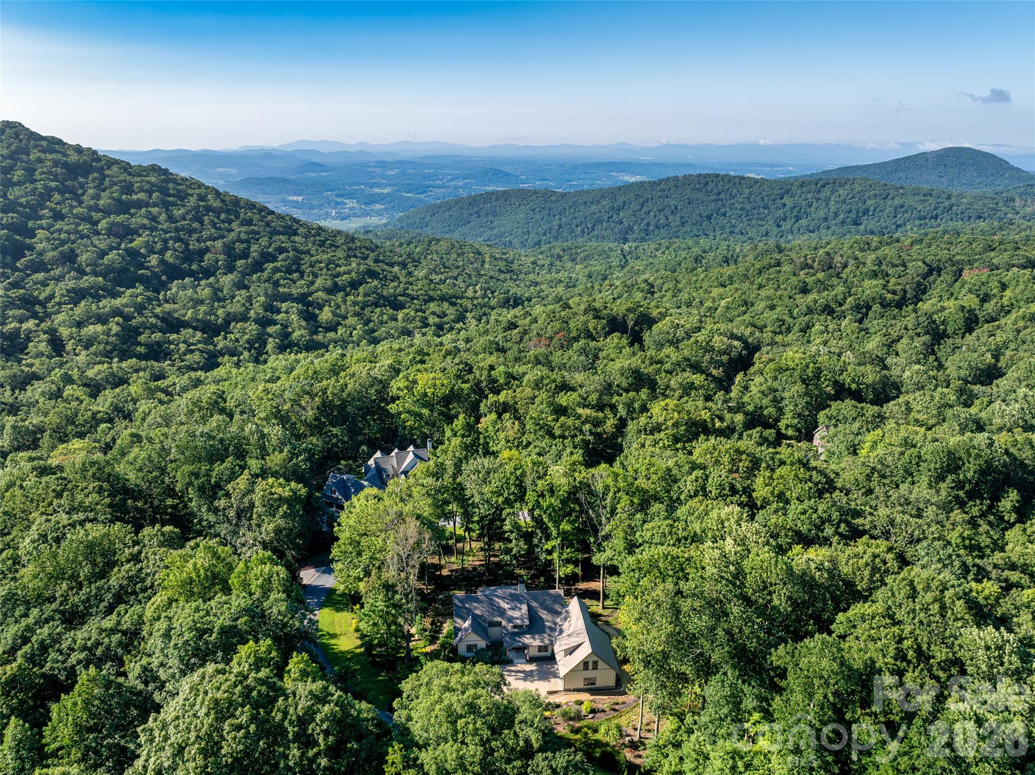 442 Autumn Sky Drive — Hendersonville