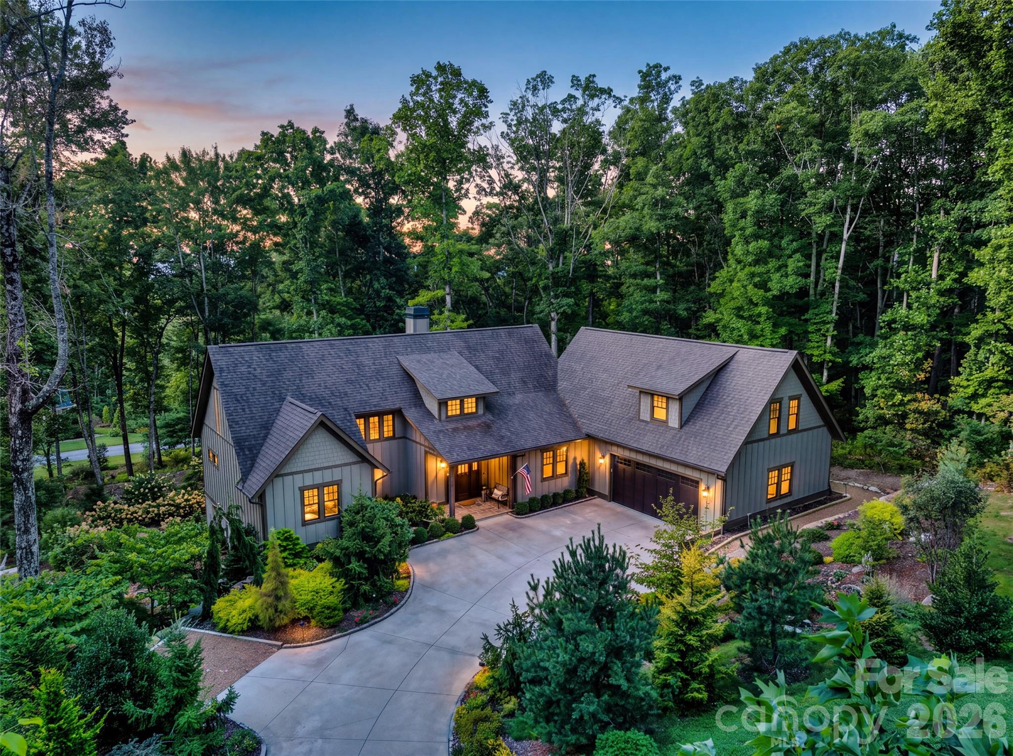 442 Autumn Sky Drive — Hendersonville