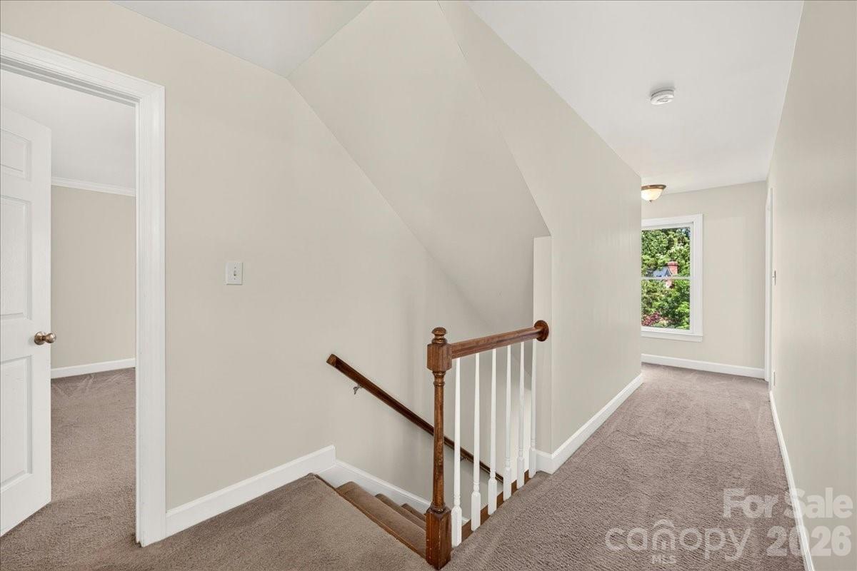 6912 Foxglove Drive — Charlotte