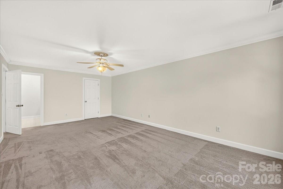 6912 Foxglove Drive — Charlotte