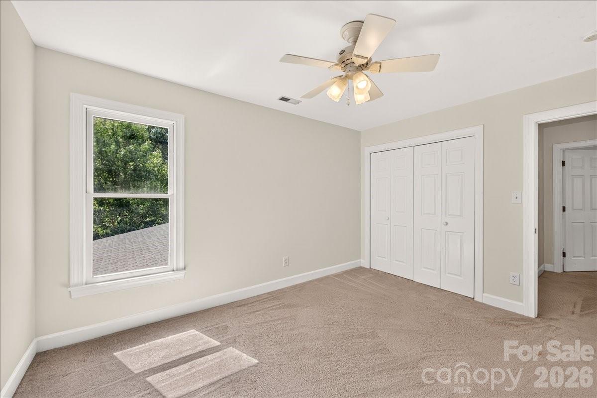 6912 Foxglove Drive — Charlotte