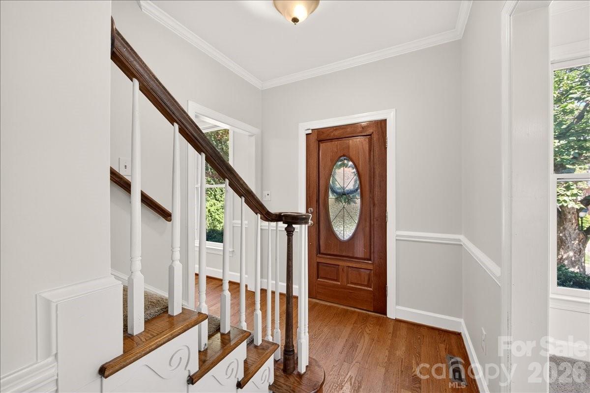 6912 Foxglove Drive — Charlotte