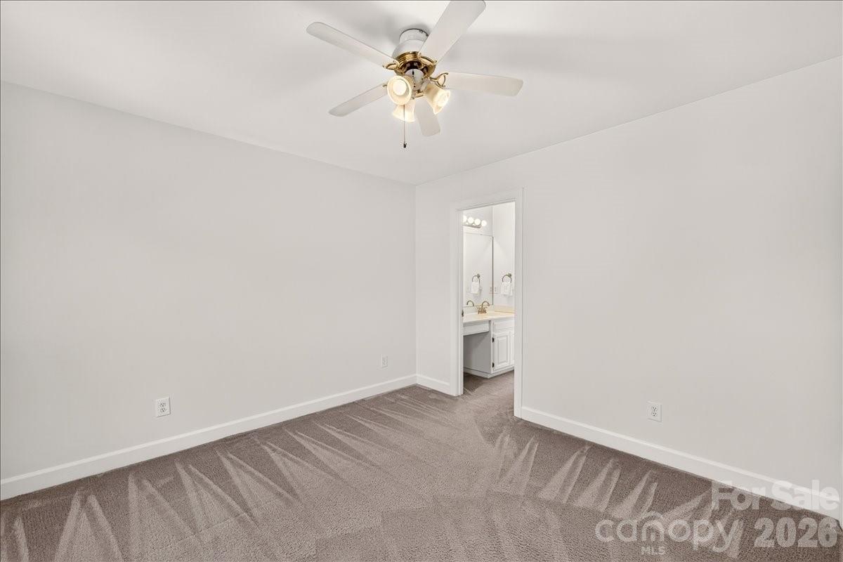6912 Foxglove Drive — Charlotte