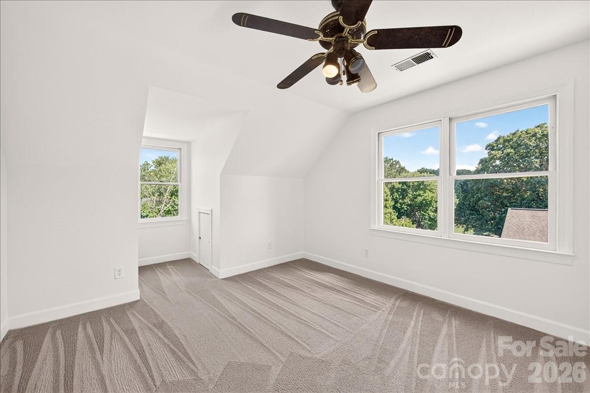 6912 Foxglove Drive — Charlotte