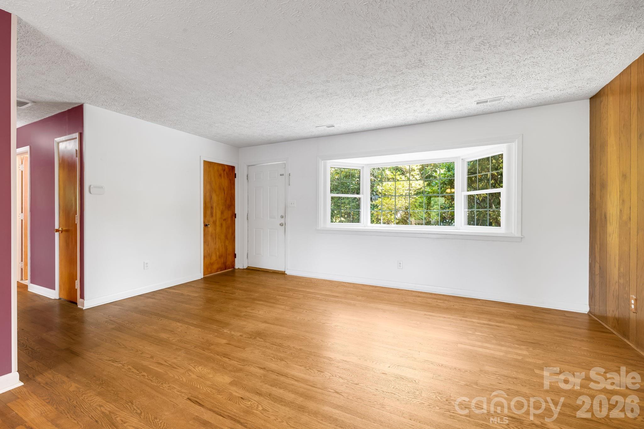 63 Baker Place — Asheville