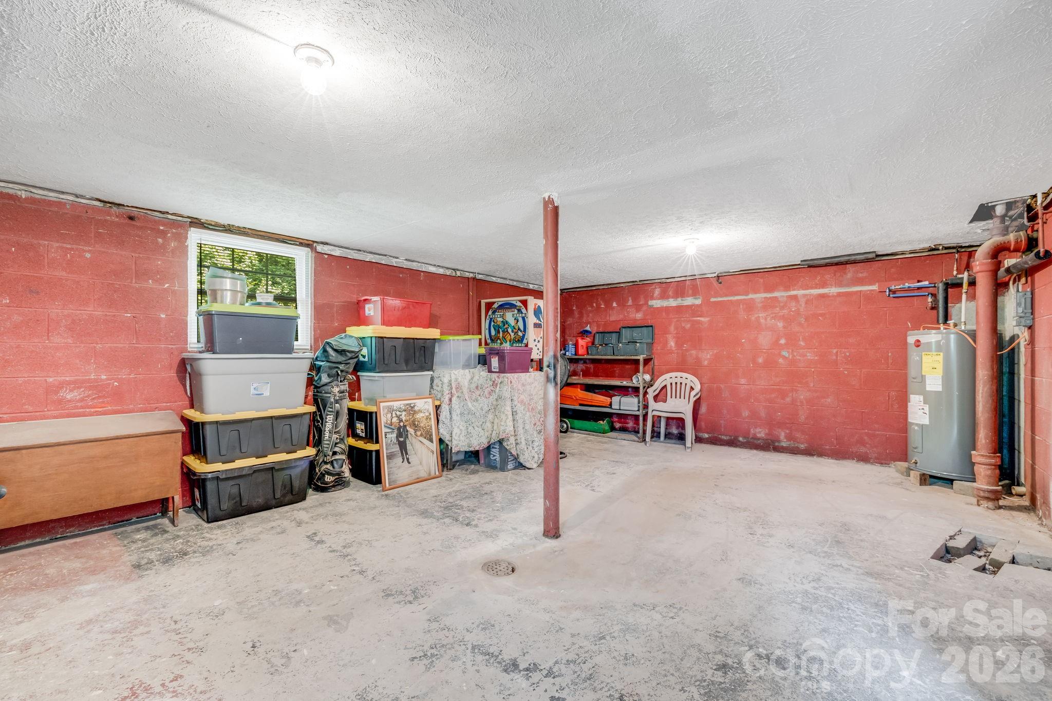 63 Baker Place — Asheville