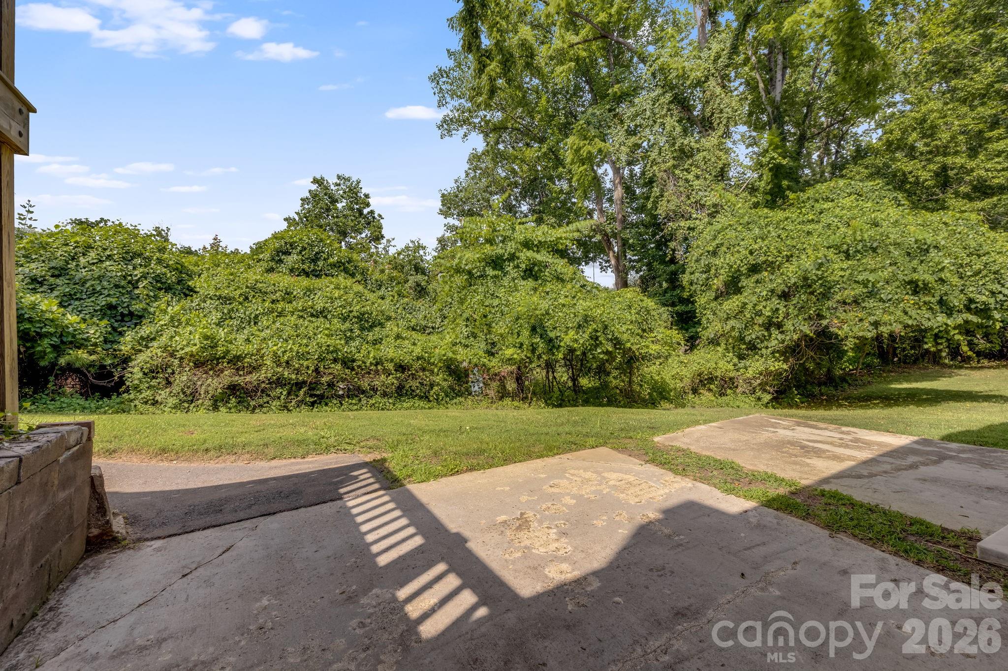 63 Baker Place — Asheville