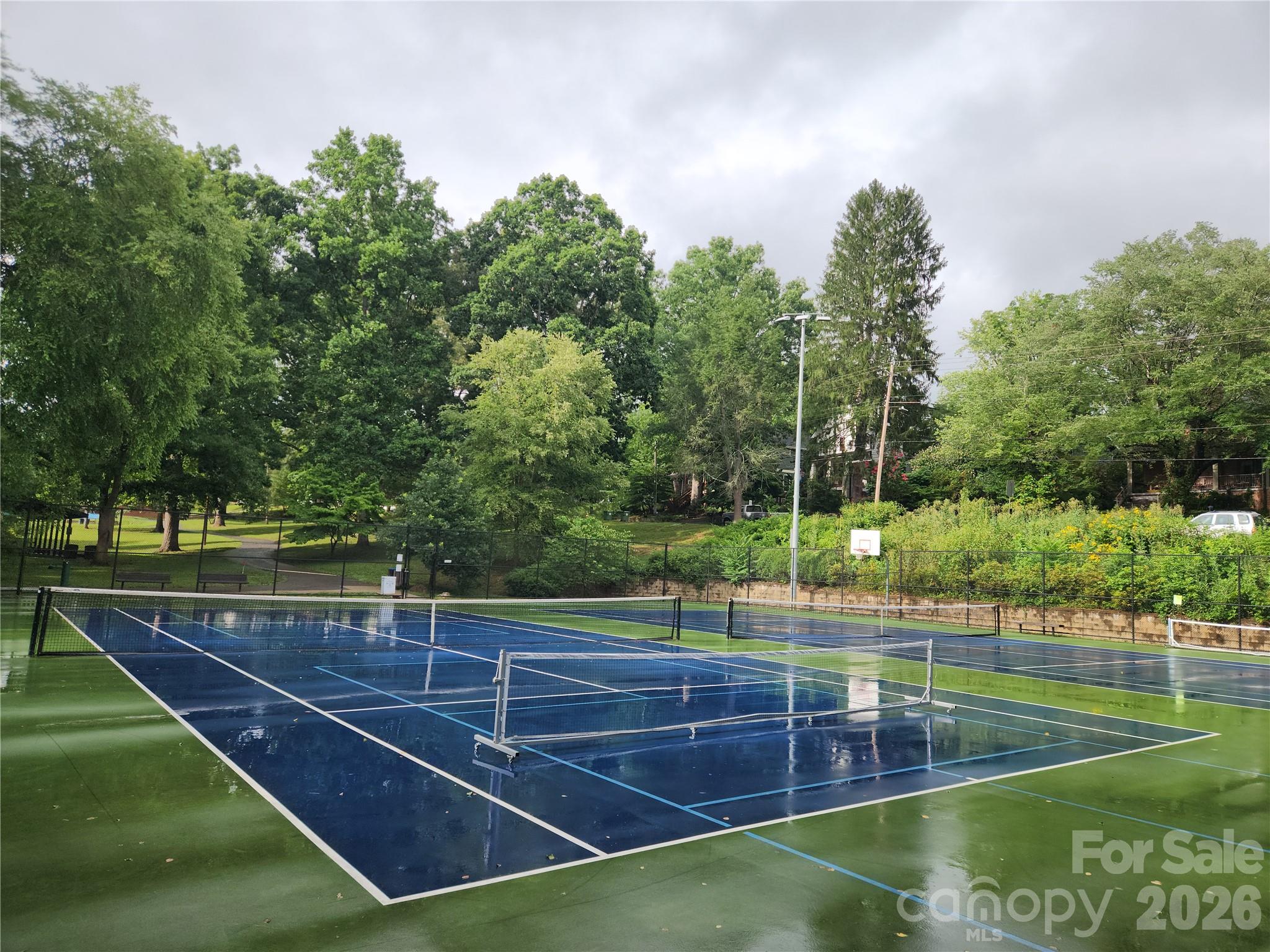 63 Baker Place — Asheville