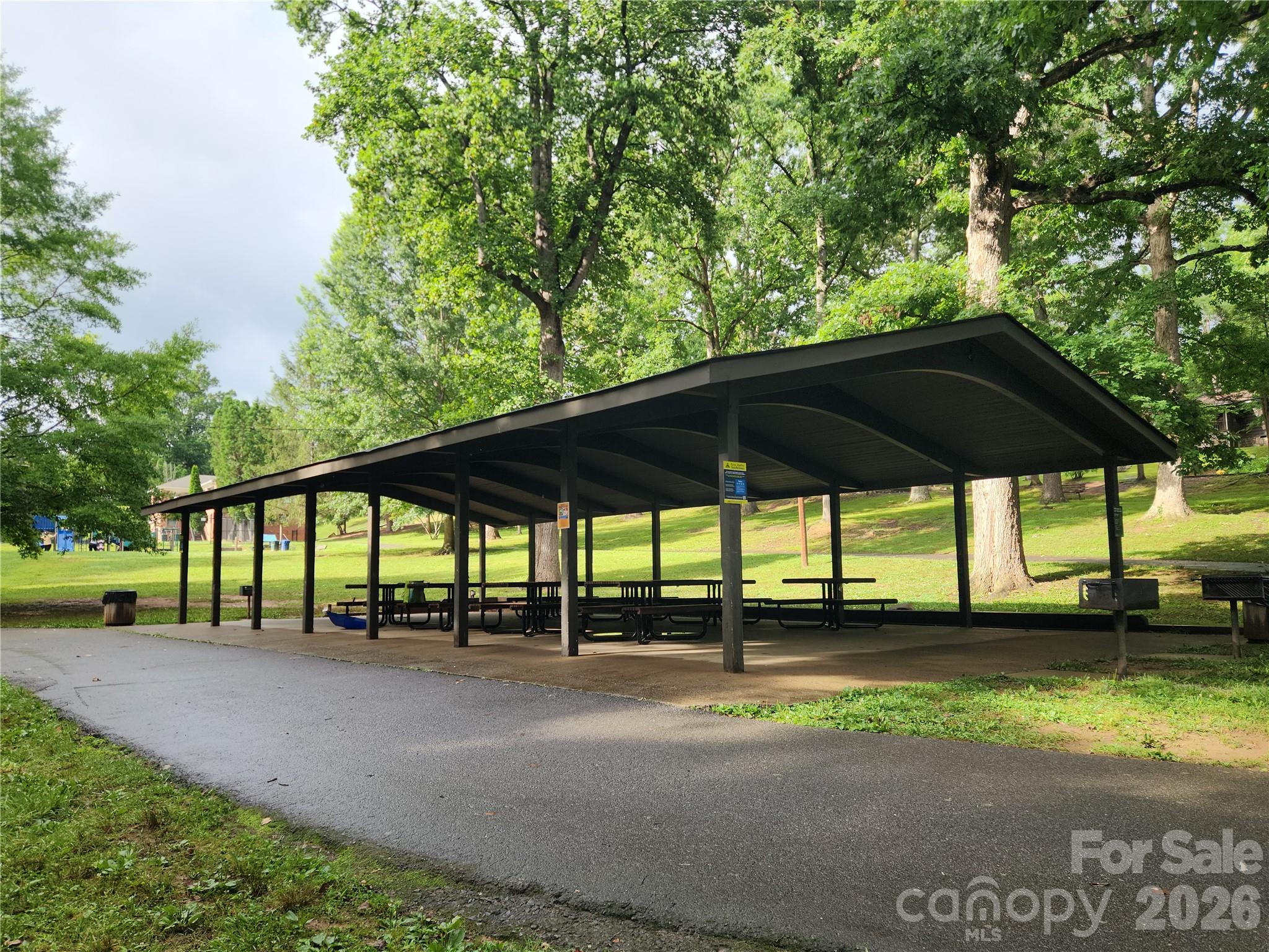 63 Baker Place — Asheville