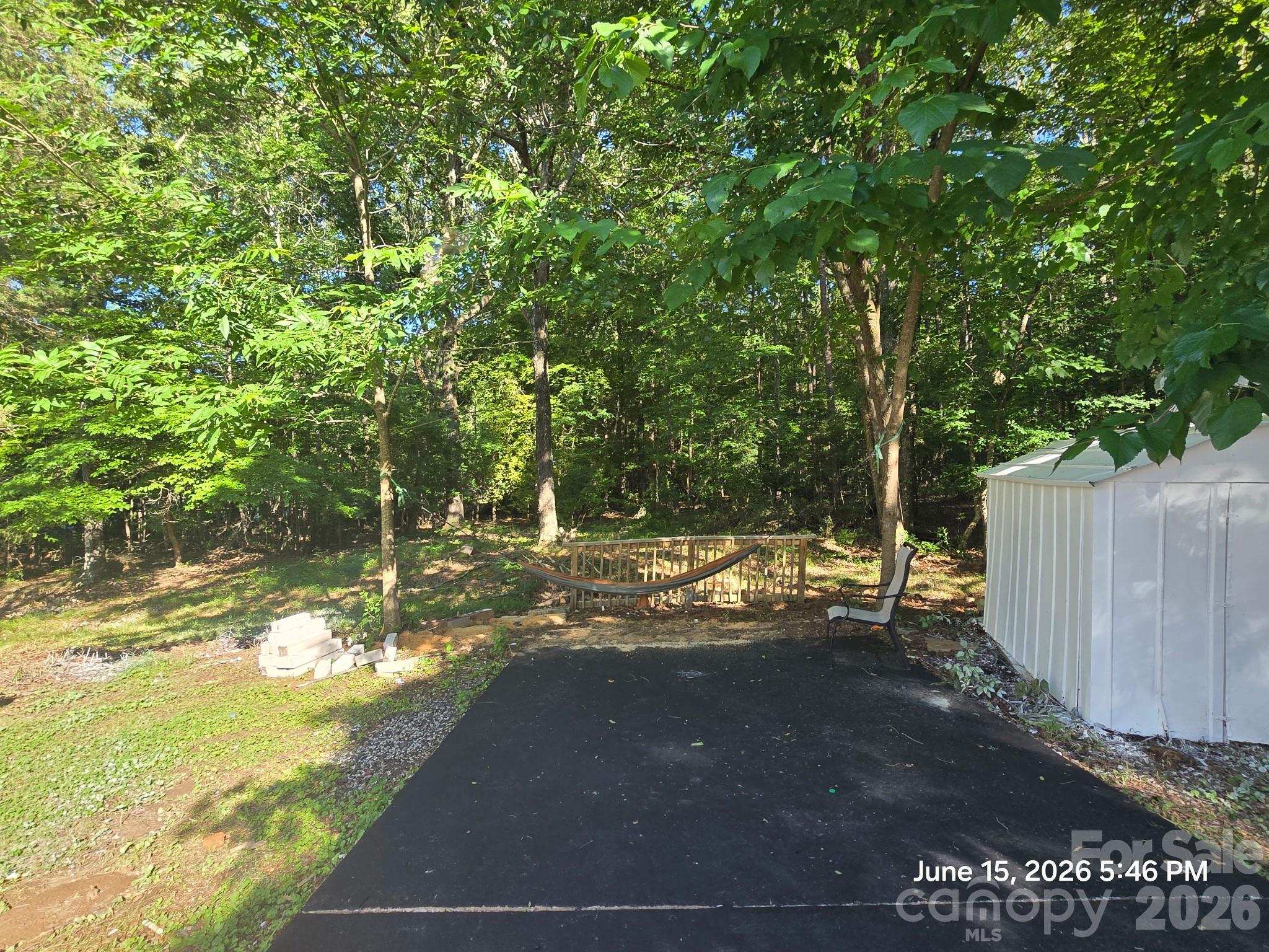 1050 South Lake Drive — Lancaster