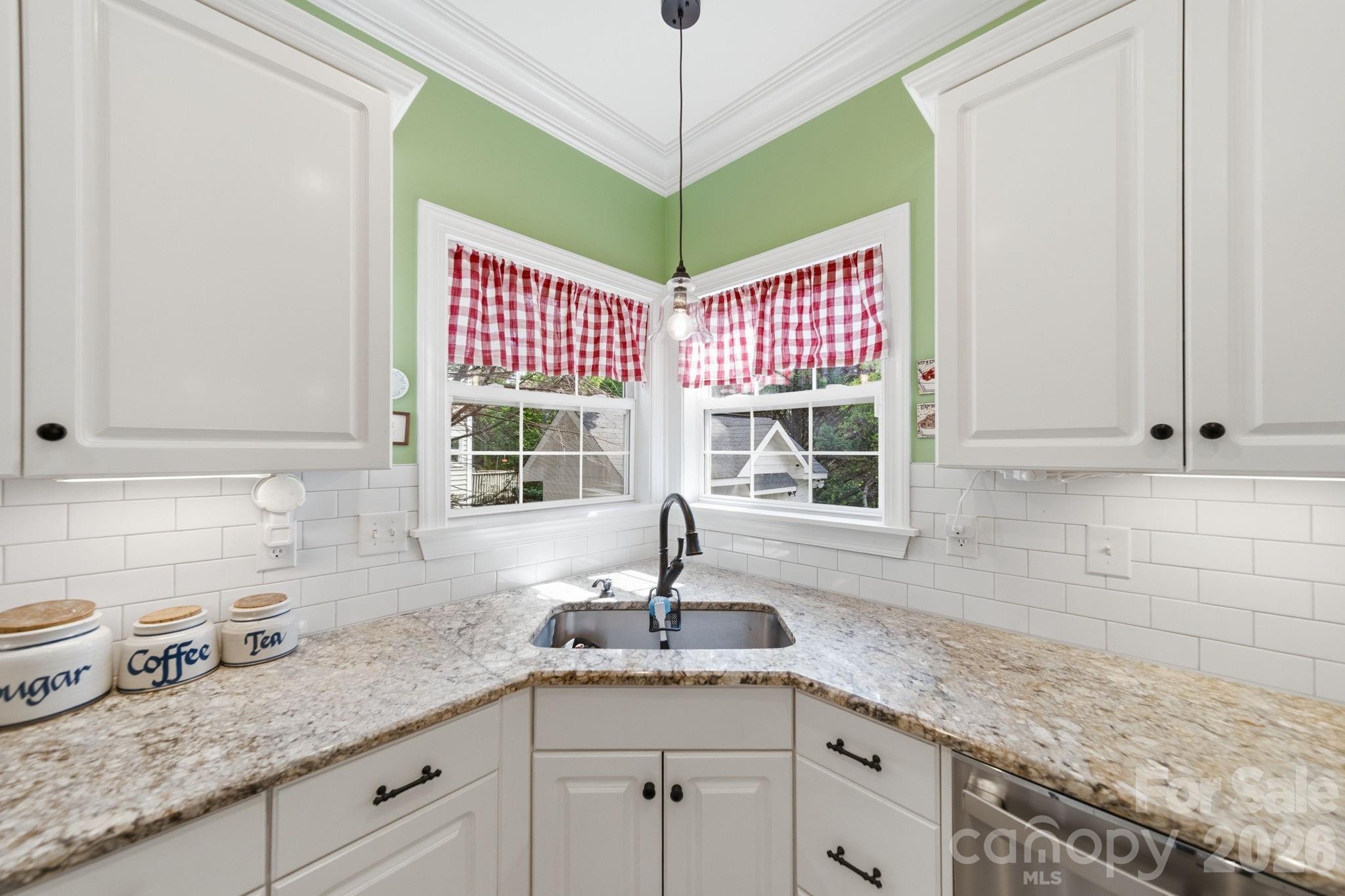 10203 Rougemont Lane — Charlotte