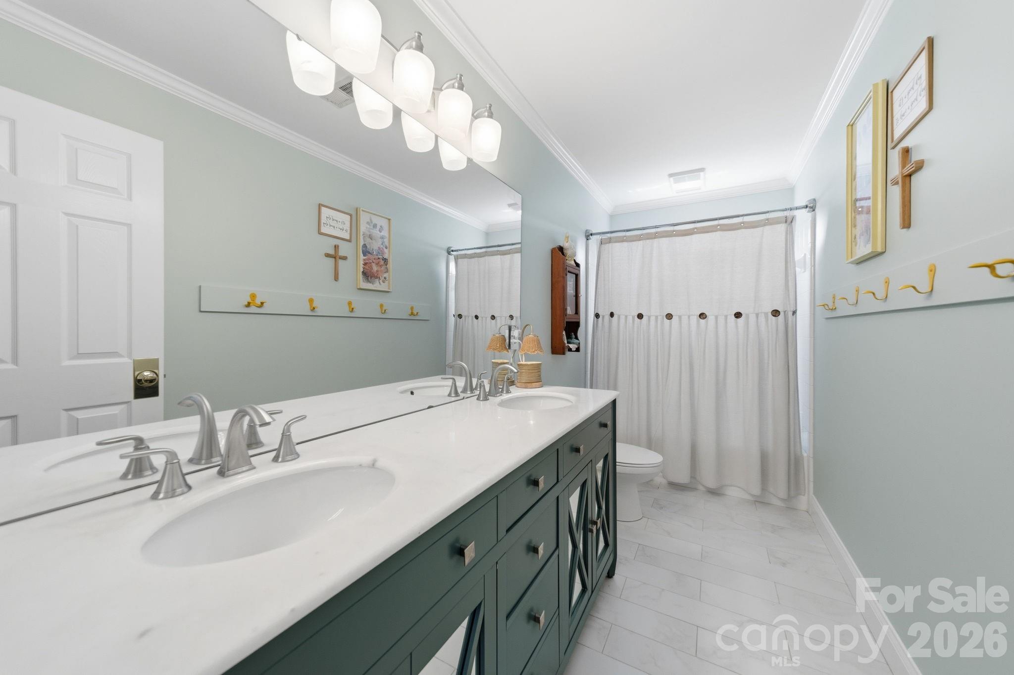 10203 Rougemont Lane — Charlotte