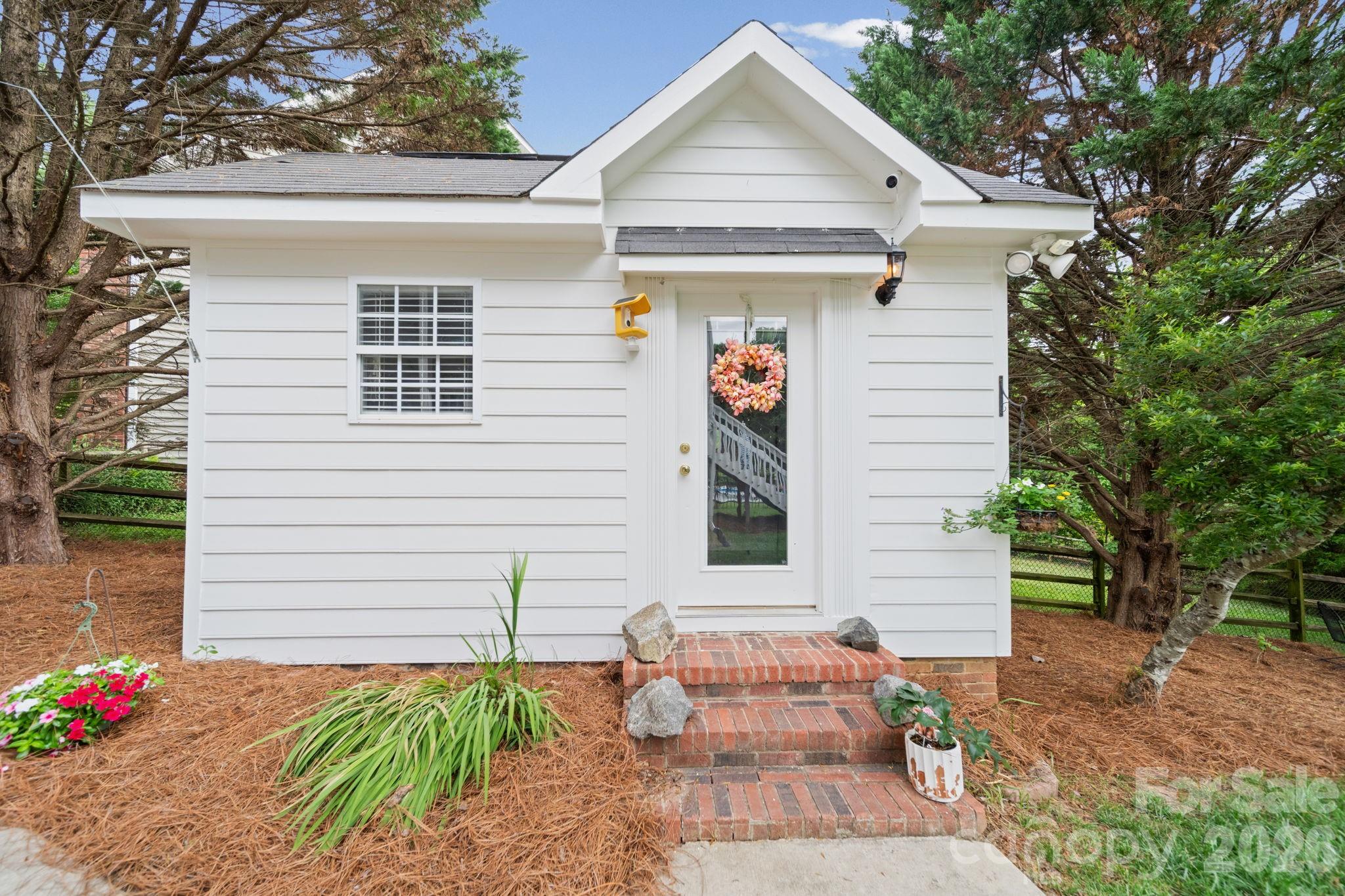 10203 Rougemont Lane — Charlotte