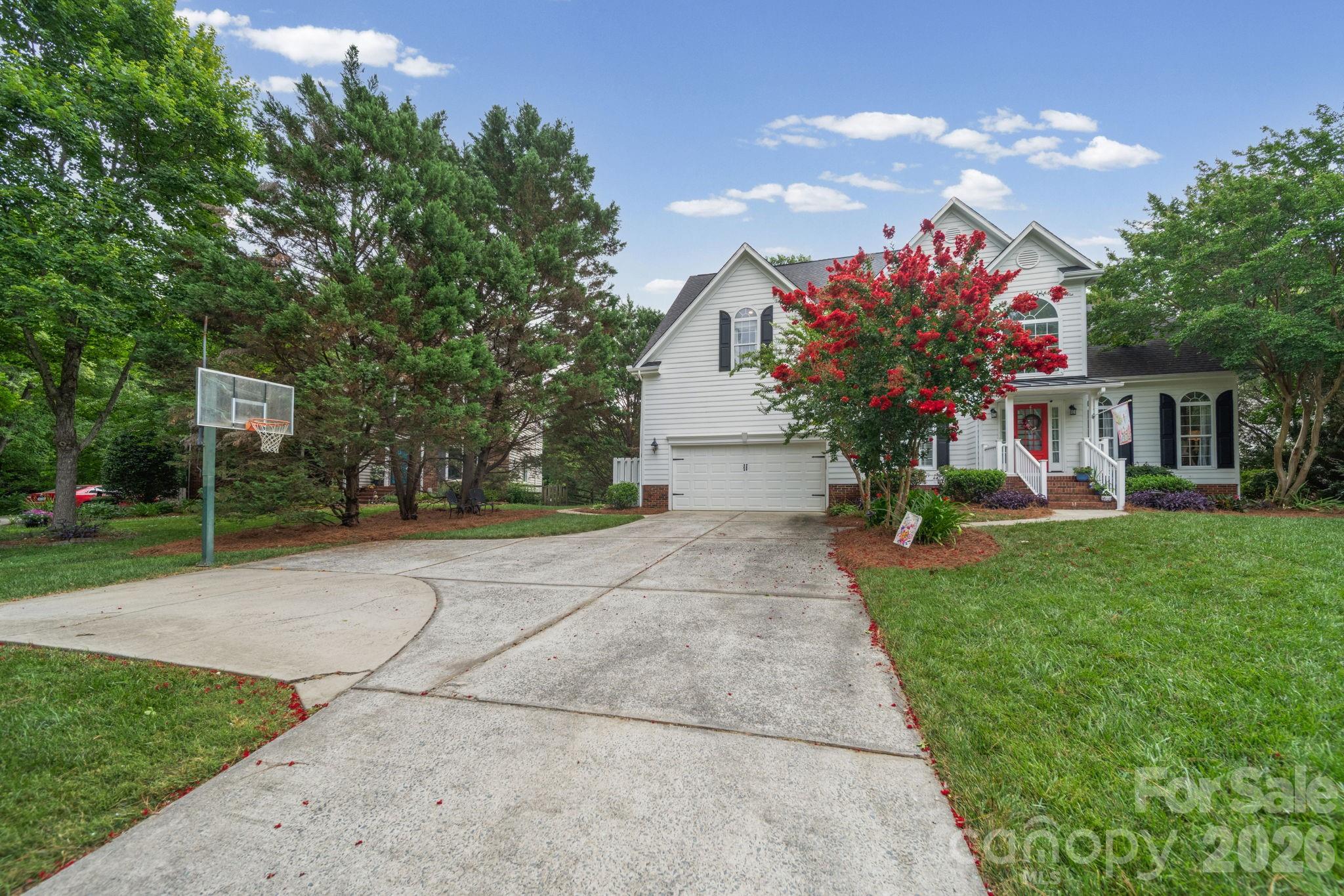 10203 Rougemont Lane — Charlotte