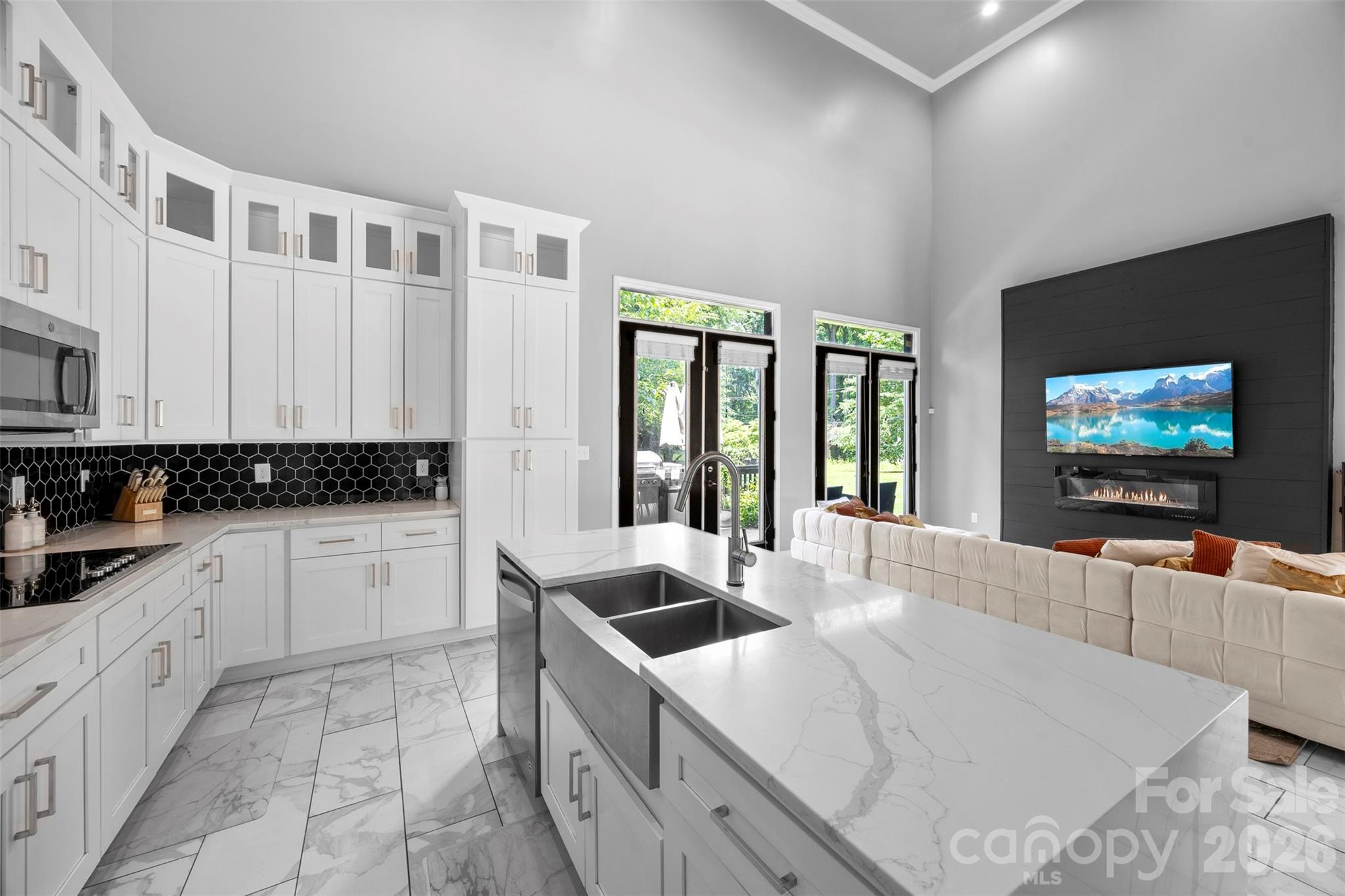 7117 W Sugar Creek Road — Charlotte