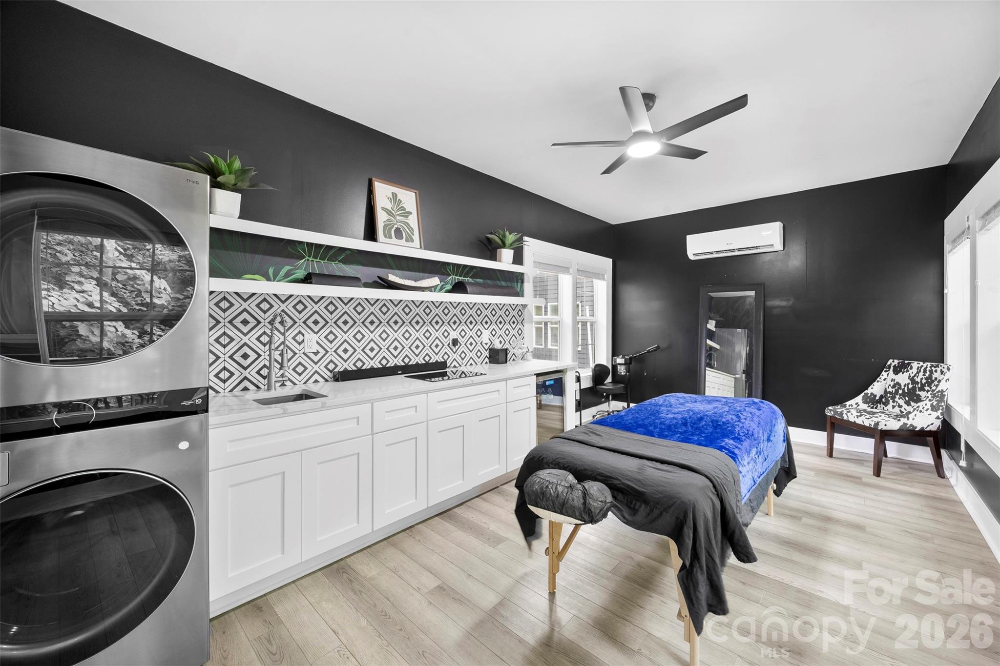7117 W Sugar Creek Road — Charlotte
