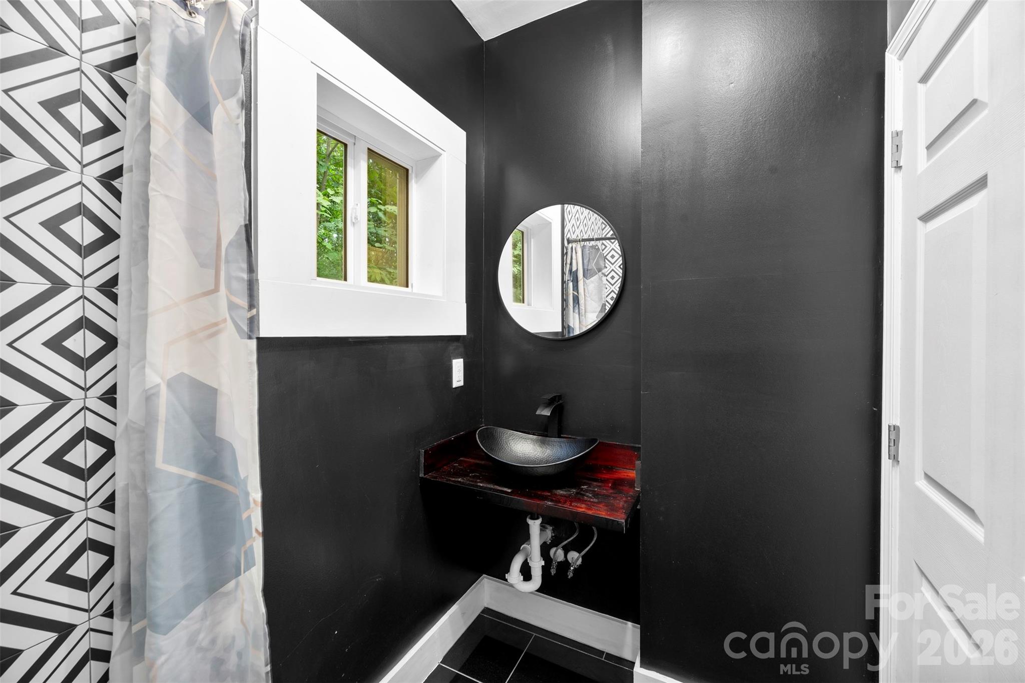 7117 W Sugar Creek Road — Charlotte