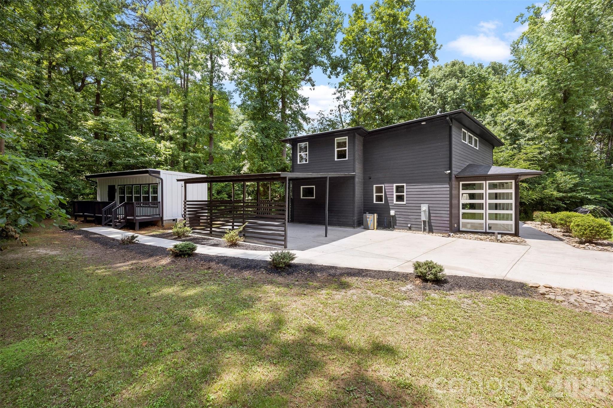 7117 W Sugar Creek Road — Charlotte
