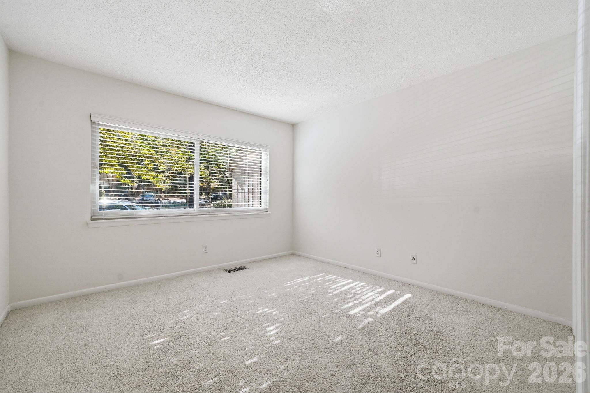201 Riverview Terrace — Clover