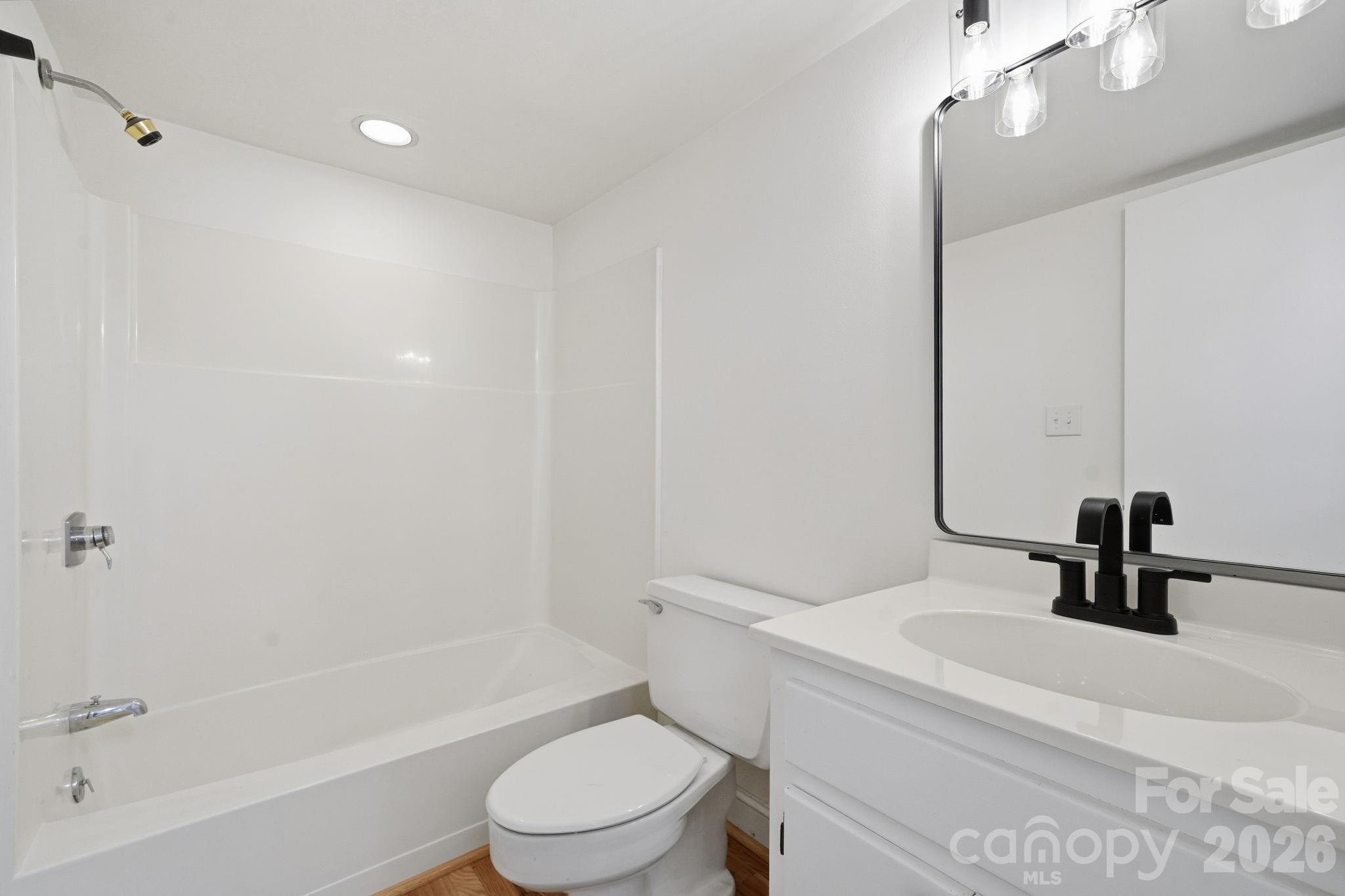 201 Riverview Terrace — Clover