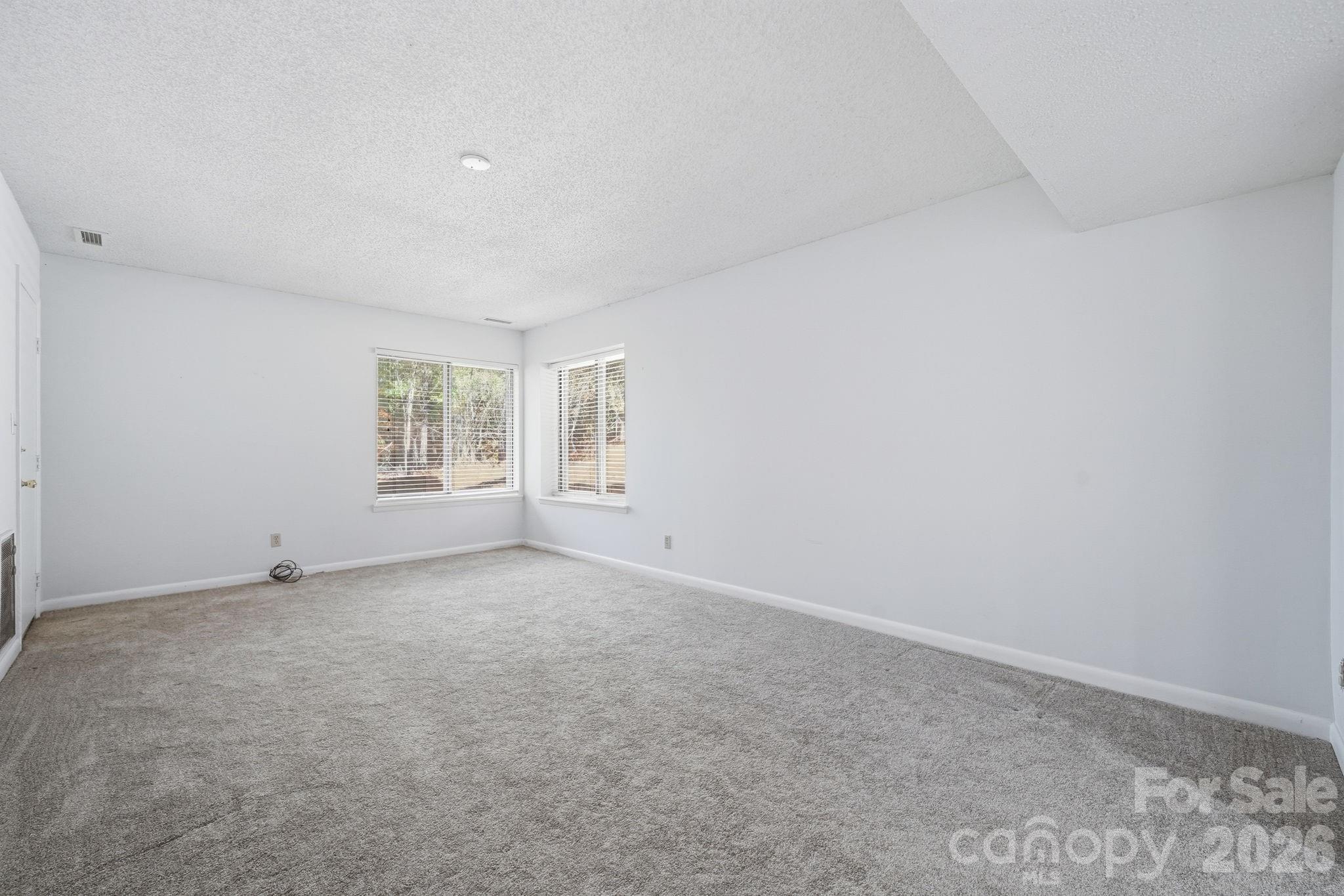 201 Riverview Terrace — Clover