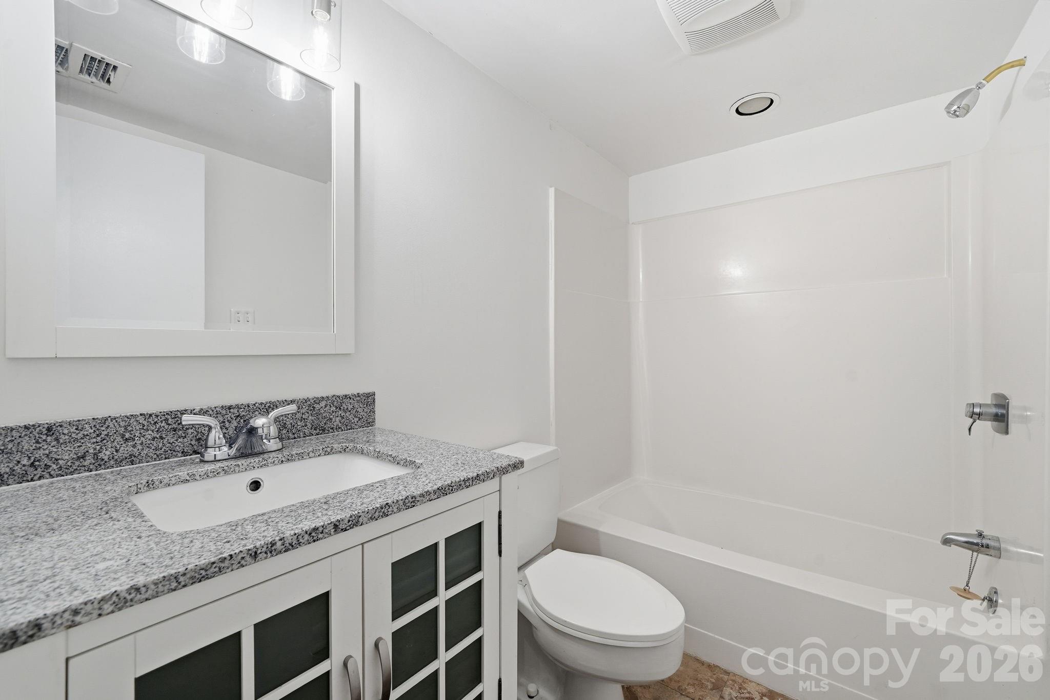 201 Riverview Terrace — Clover
