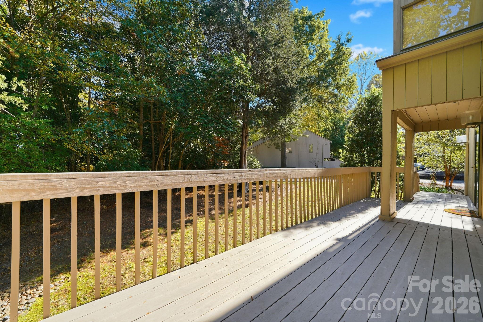 201 Riverview Terrace — Clover
