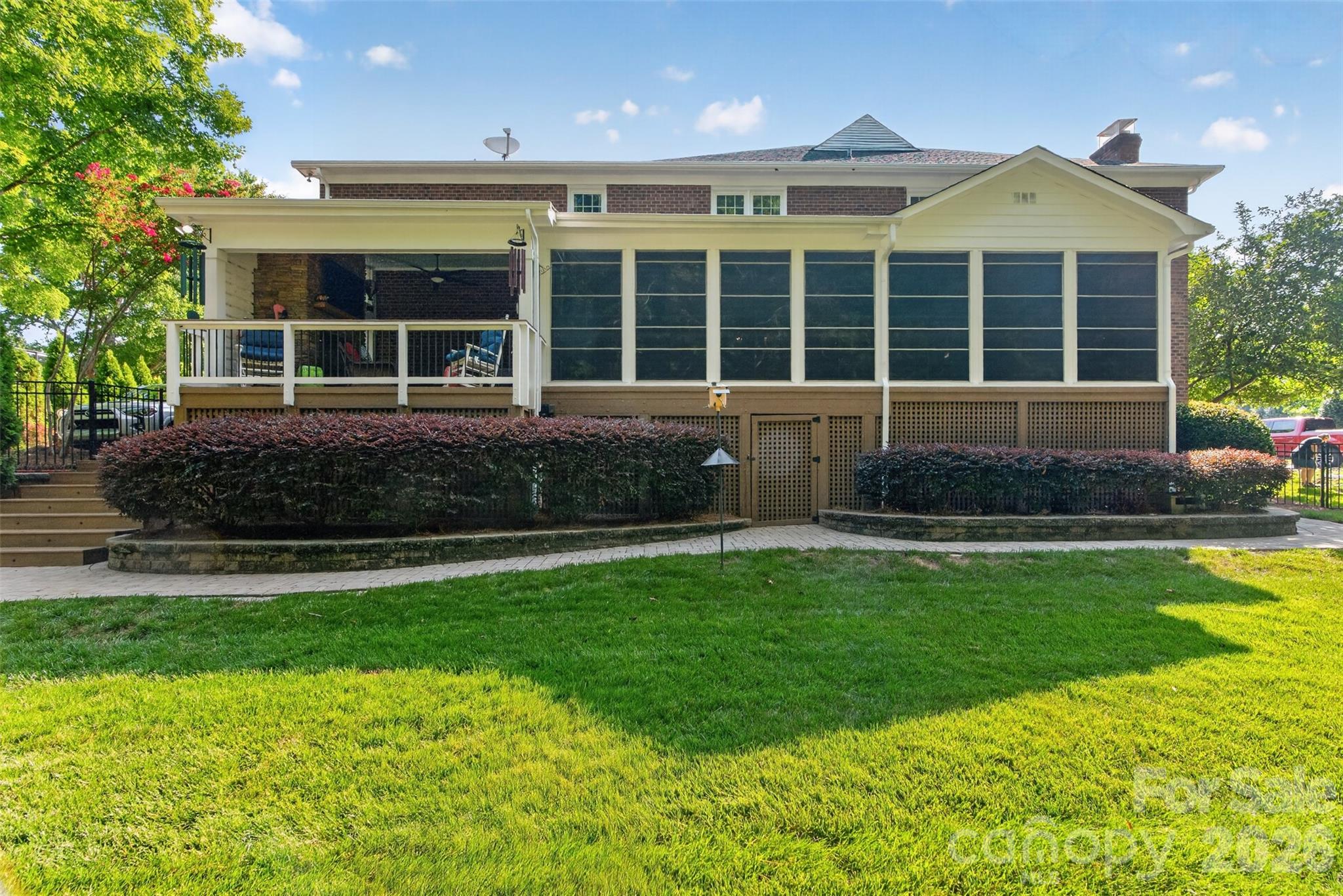 1231 Manicott Drive — Matthews