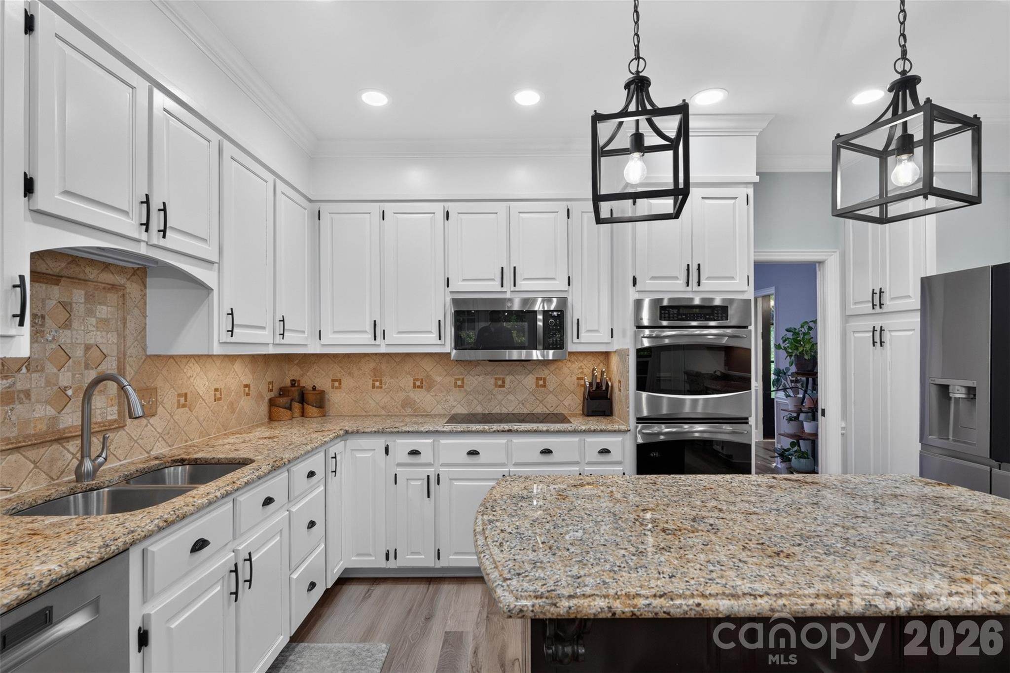 1231 Manicott Drive — Matthews