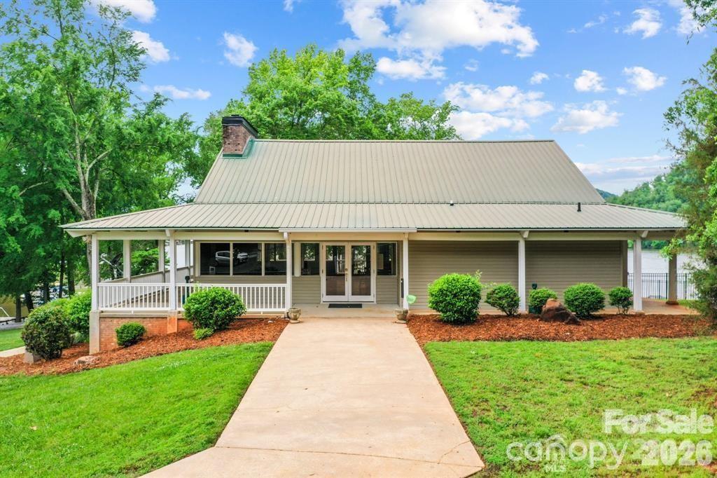 104 Balsam Circle — Troy