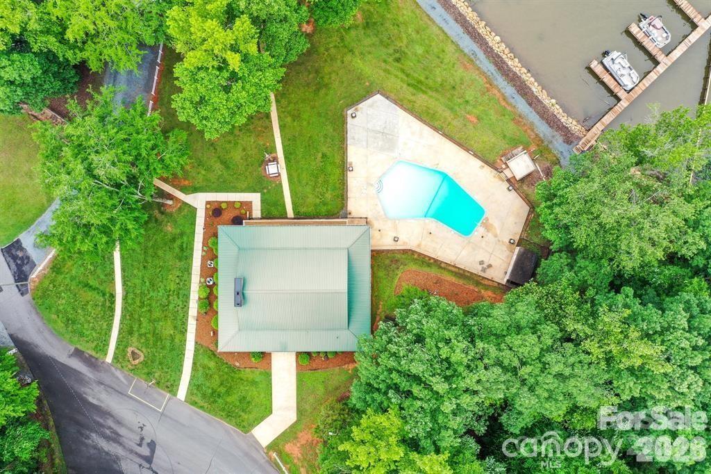 104 Balsam Circle — Troy