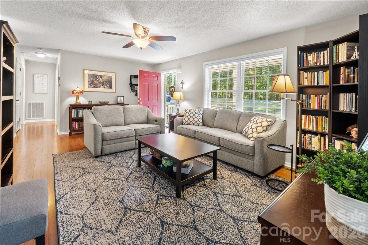 104 Balsam Circle — Troy