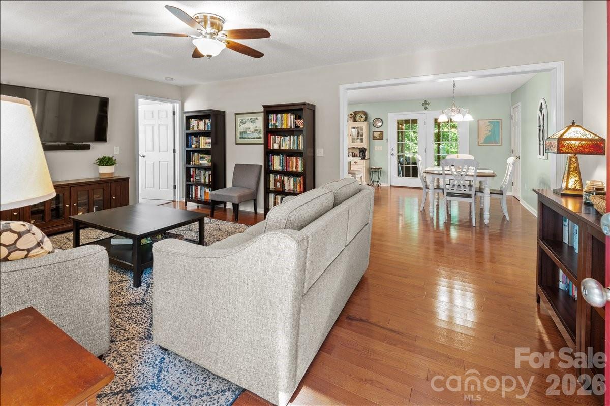 104 Balsam Circle — Troy