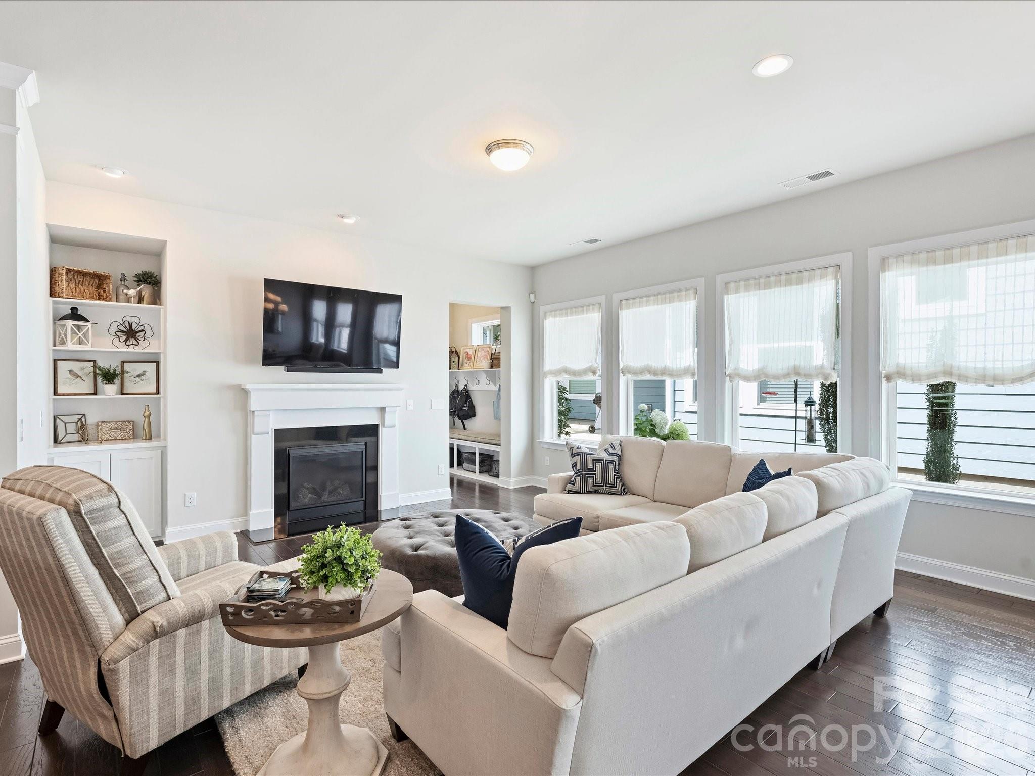 4913 Providence Country Club Drive — Charlotte