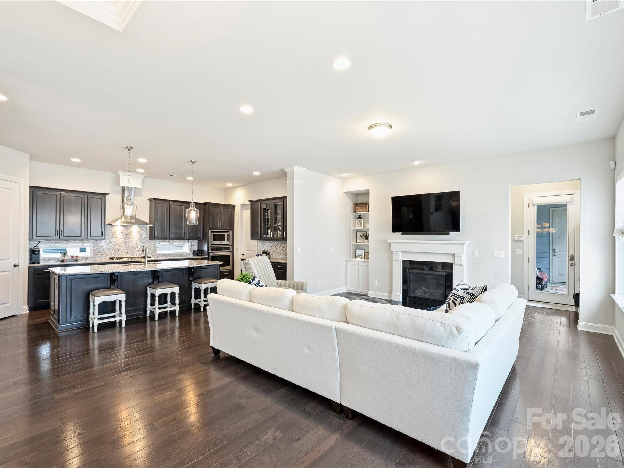 4913 Providence Country Club Drive — Charlotte
