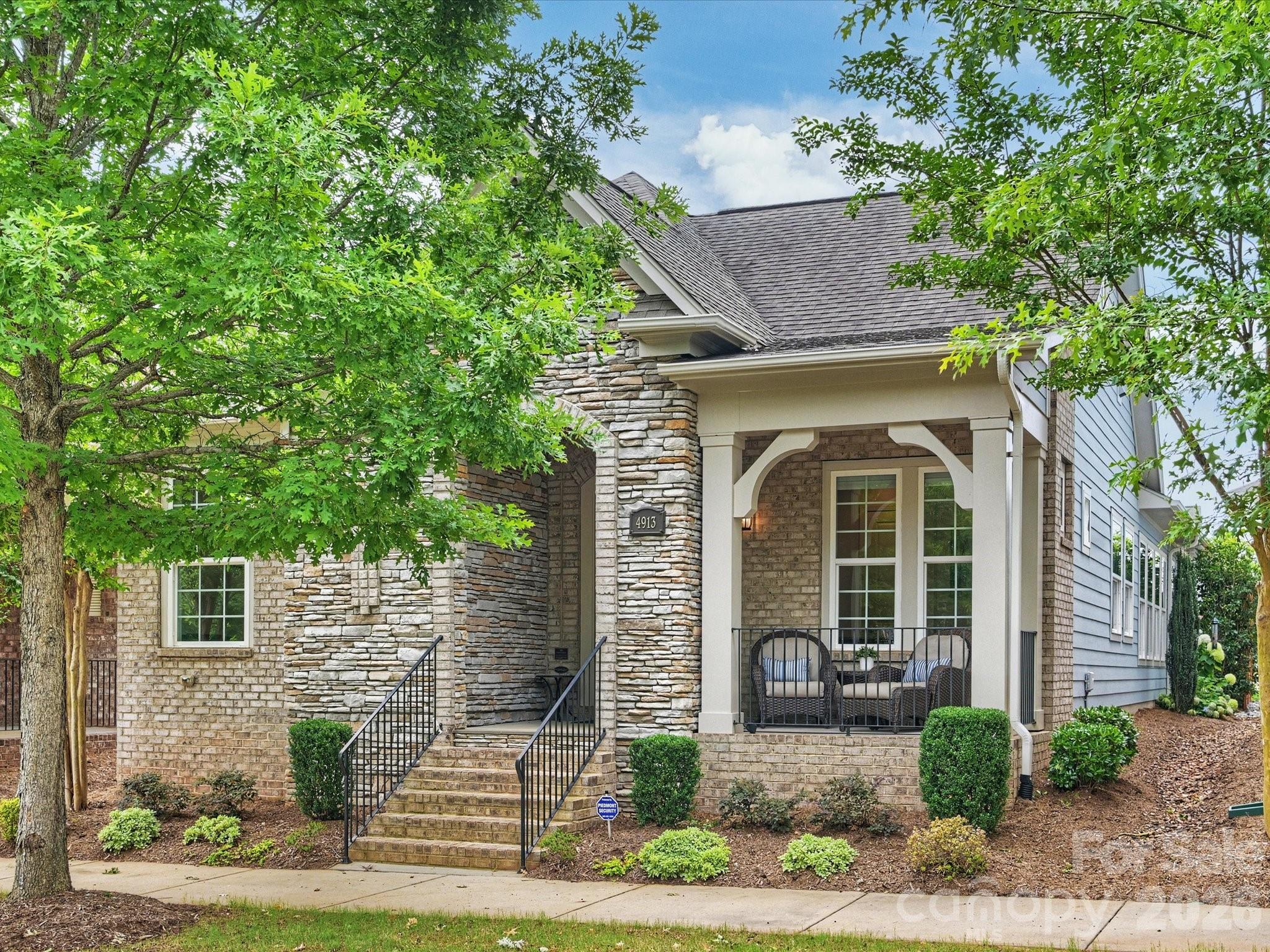 4913 Providence Country Club Drive — Charlotte