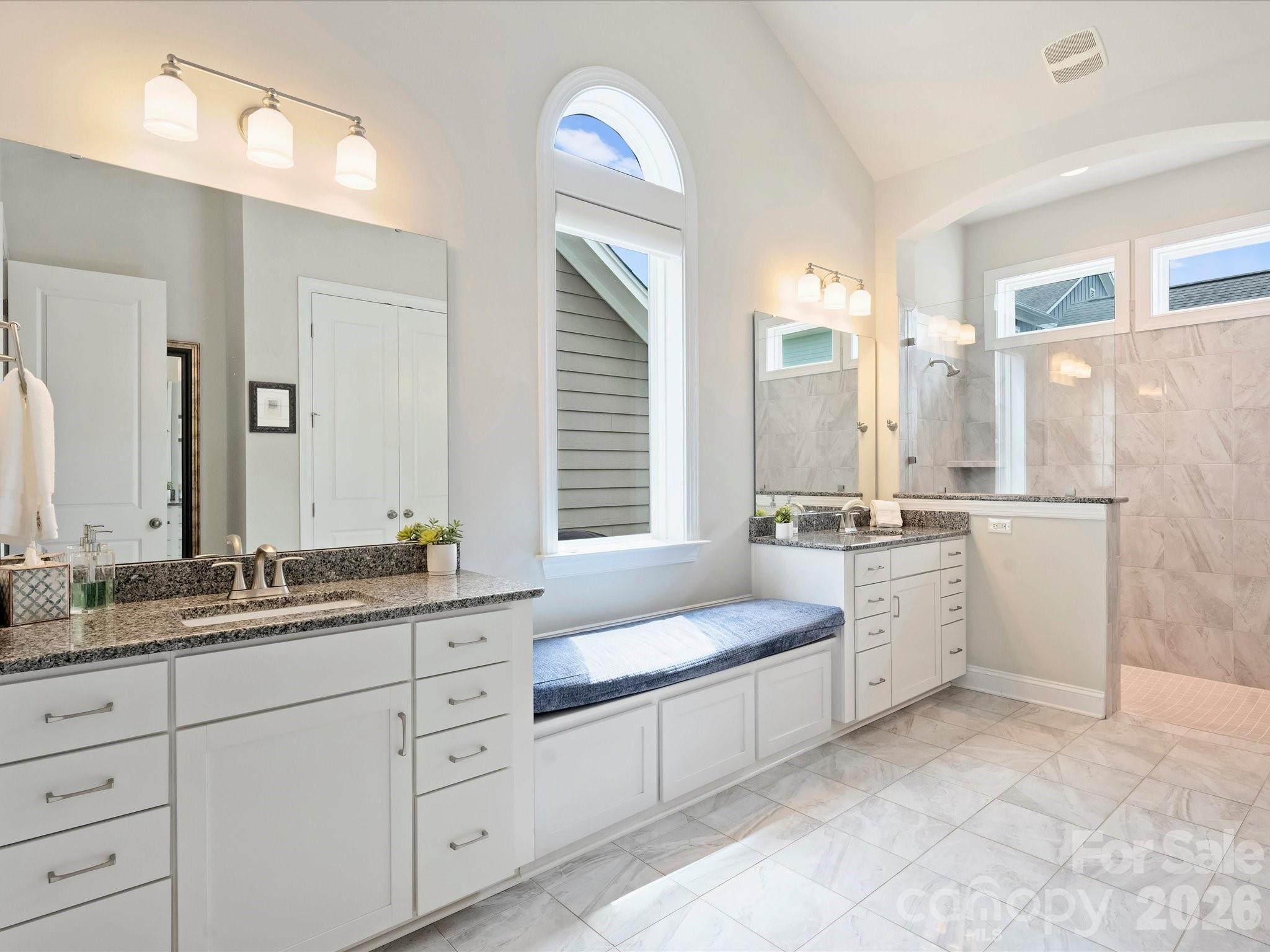 4913 Providence Country Club Drive — Charlotte