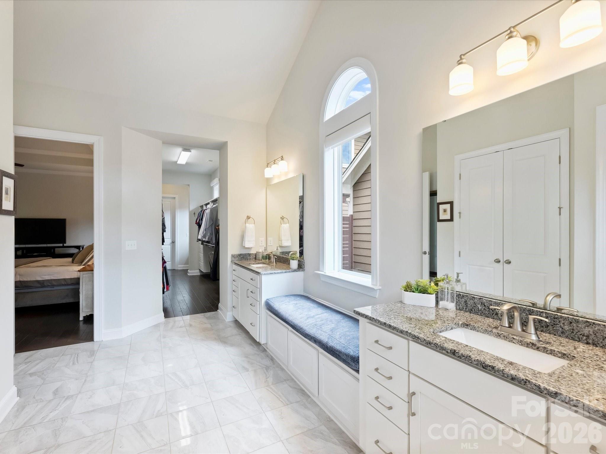4913 Providence Country Club Drive — Charlotte