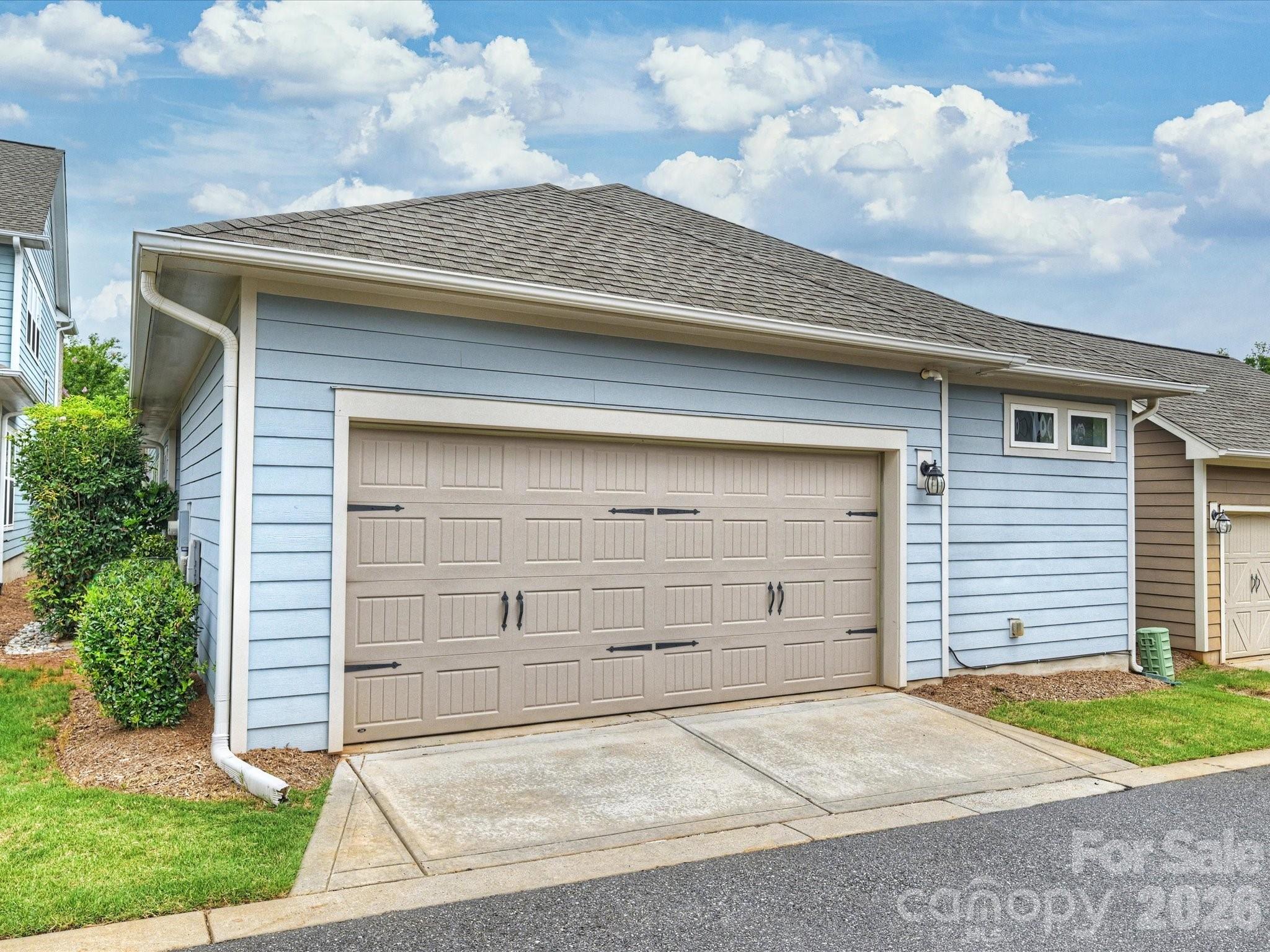 4913 Providence Country Club Drive — Charlotte