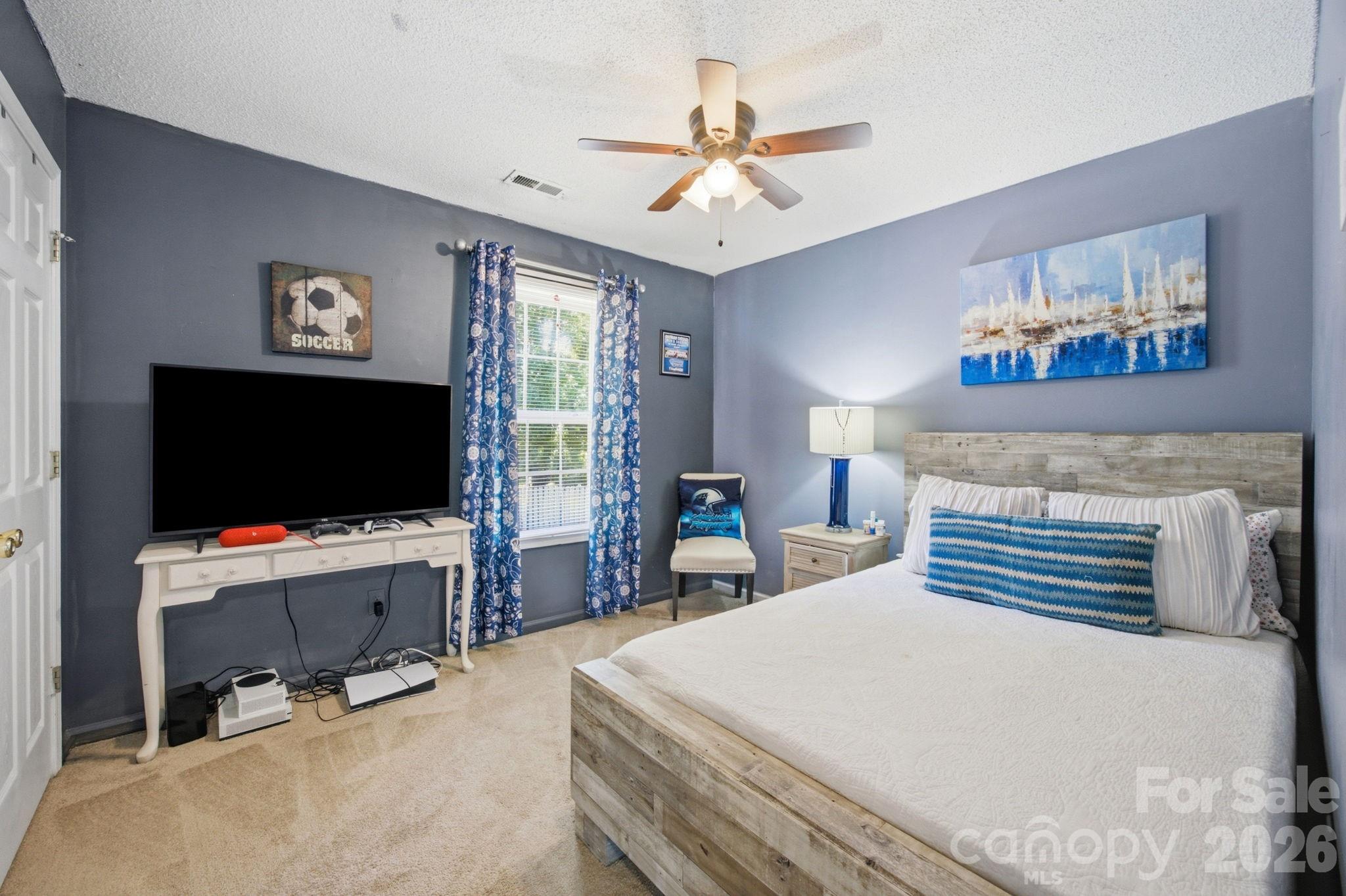 2498 Hawk Ridge Drive — Gastonia