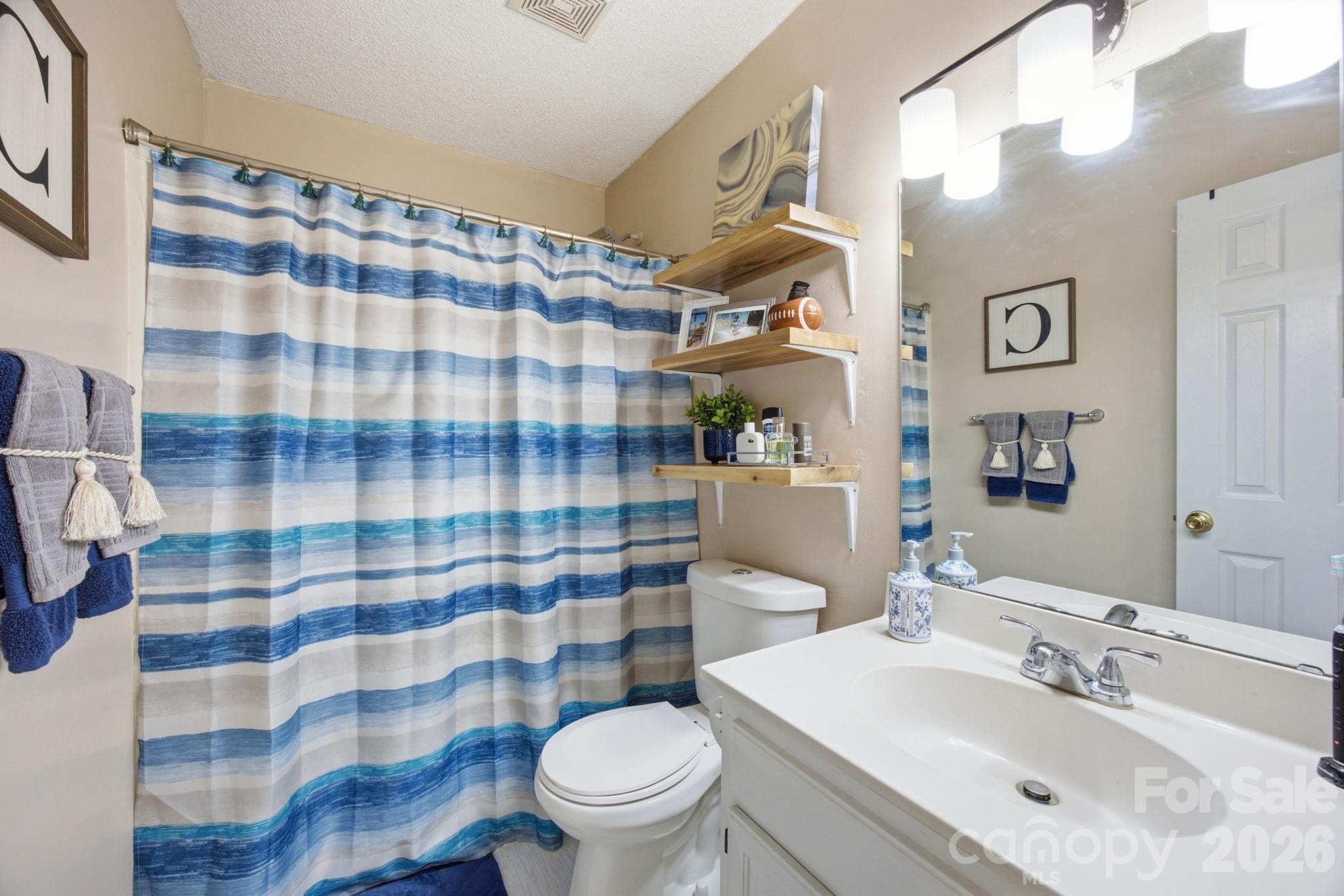 2498 Hawk Ridge Drive — Gastonia