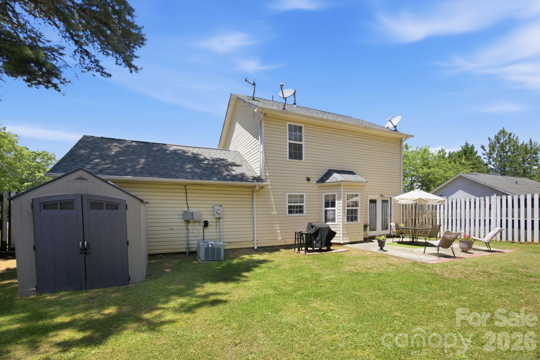 2498 Hawk Ridge Drive — Gastonia
