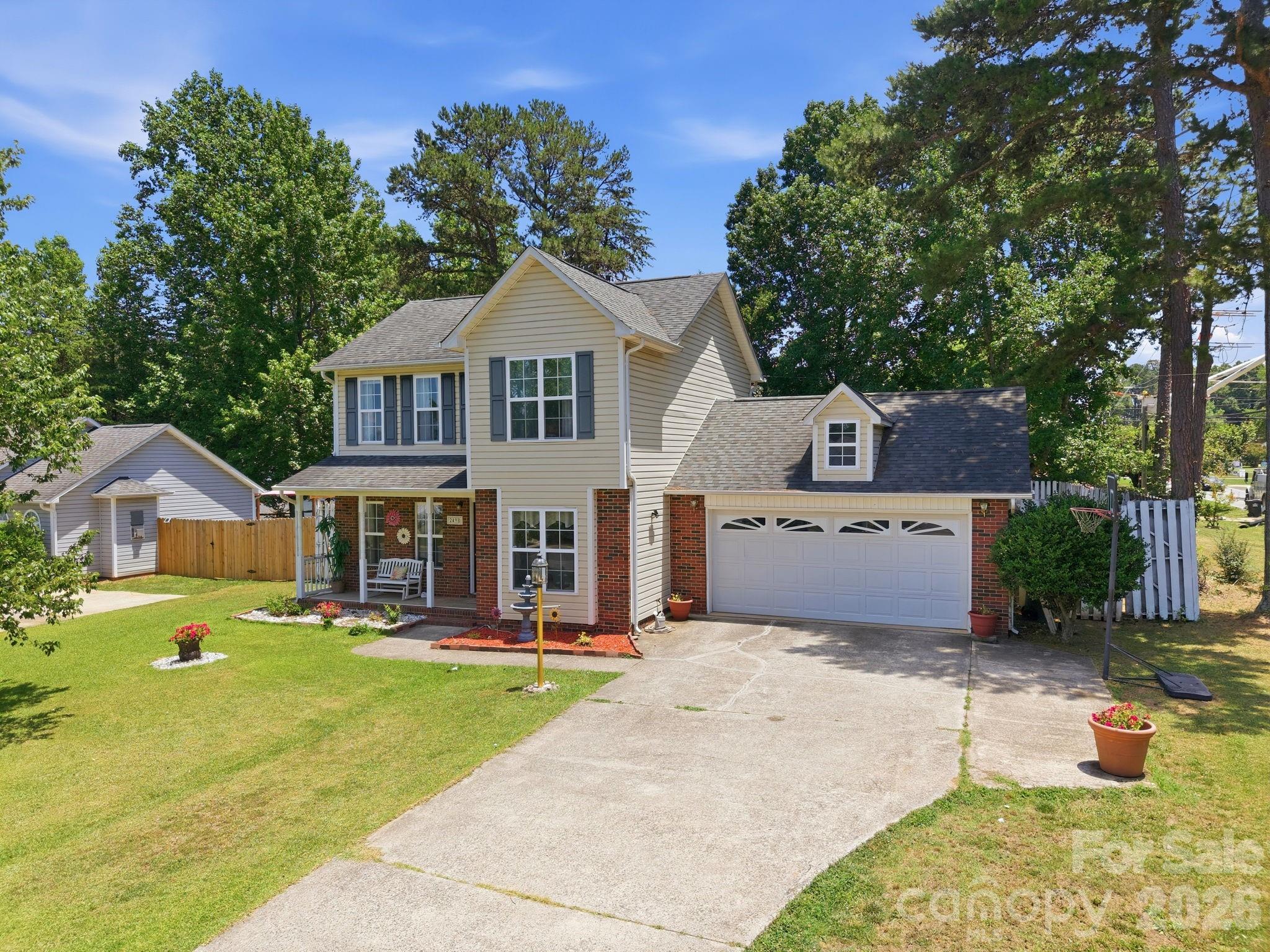 2498 Hawk Ridge Drive — Gastonia