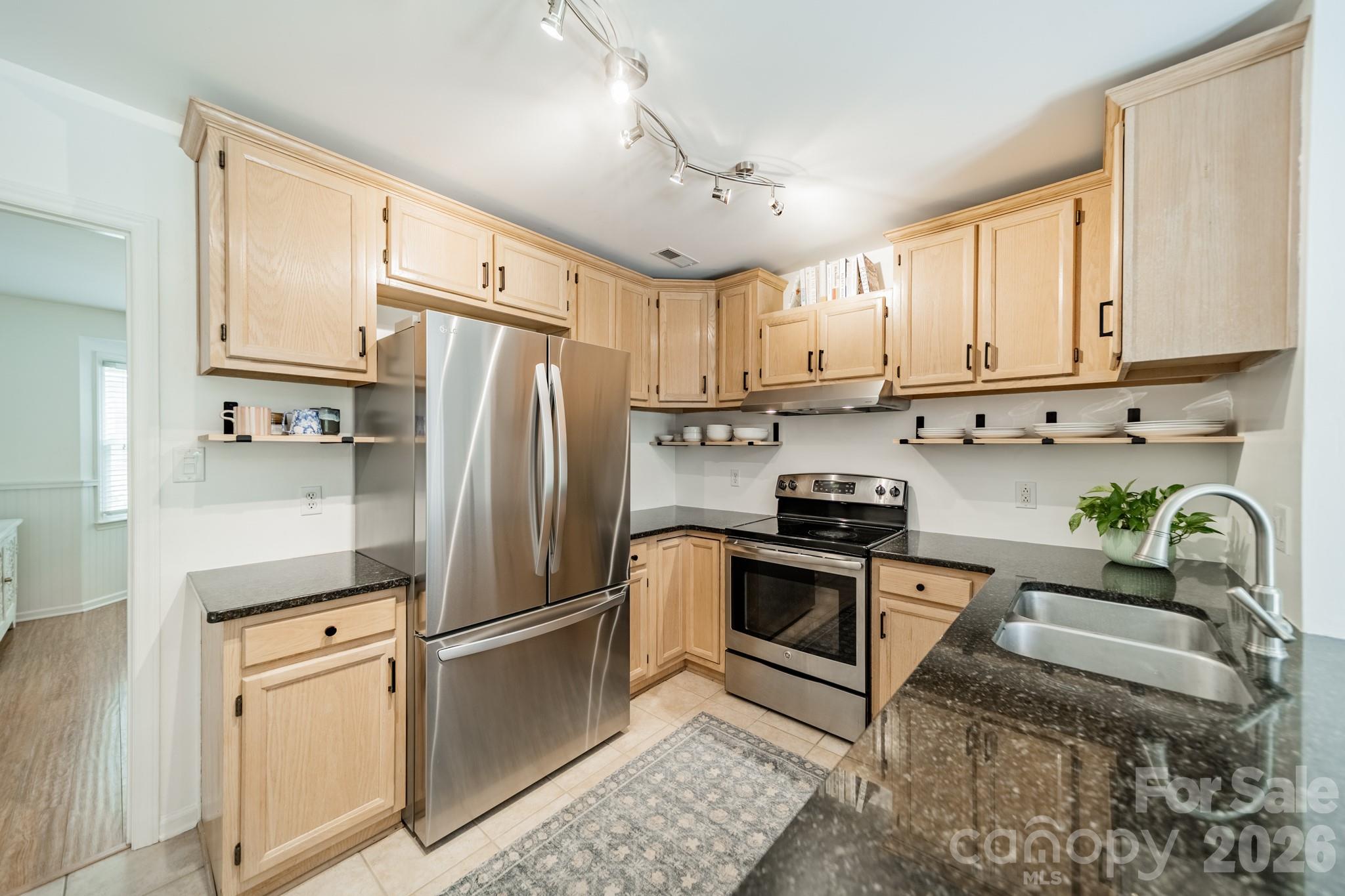 9217 Four Acre Court — Charlotte