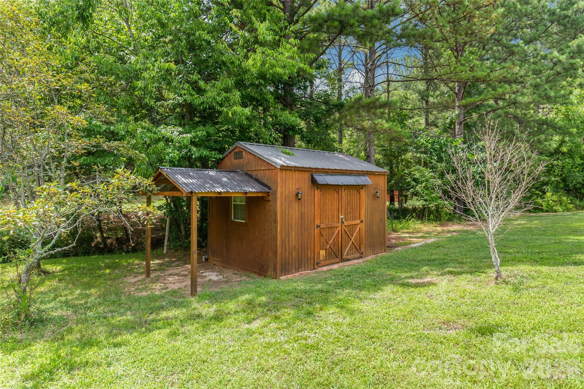 1241 Sierra Road #20 — York
