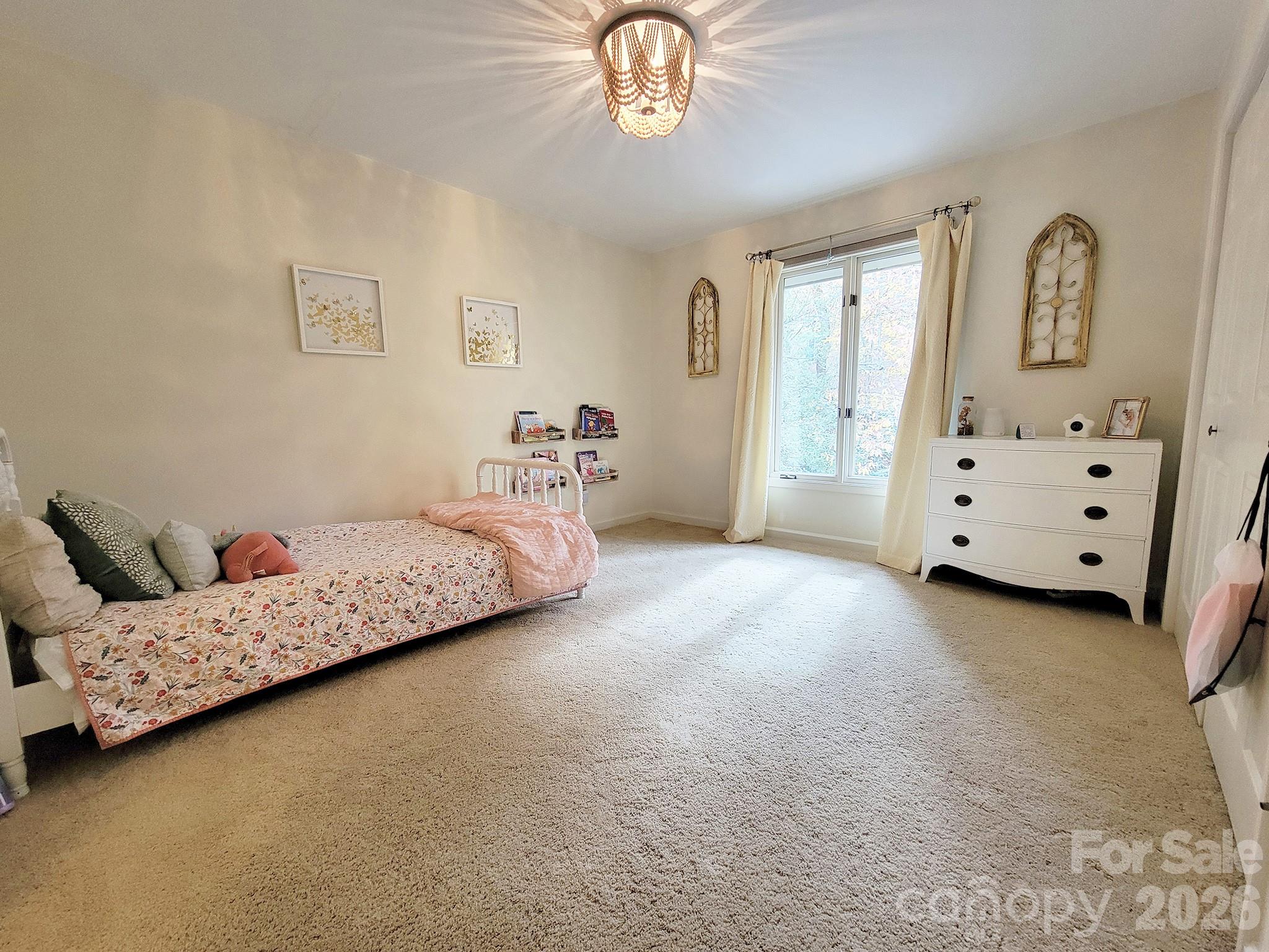 305 E Sondley Drive — Asheville