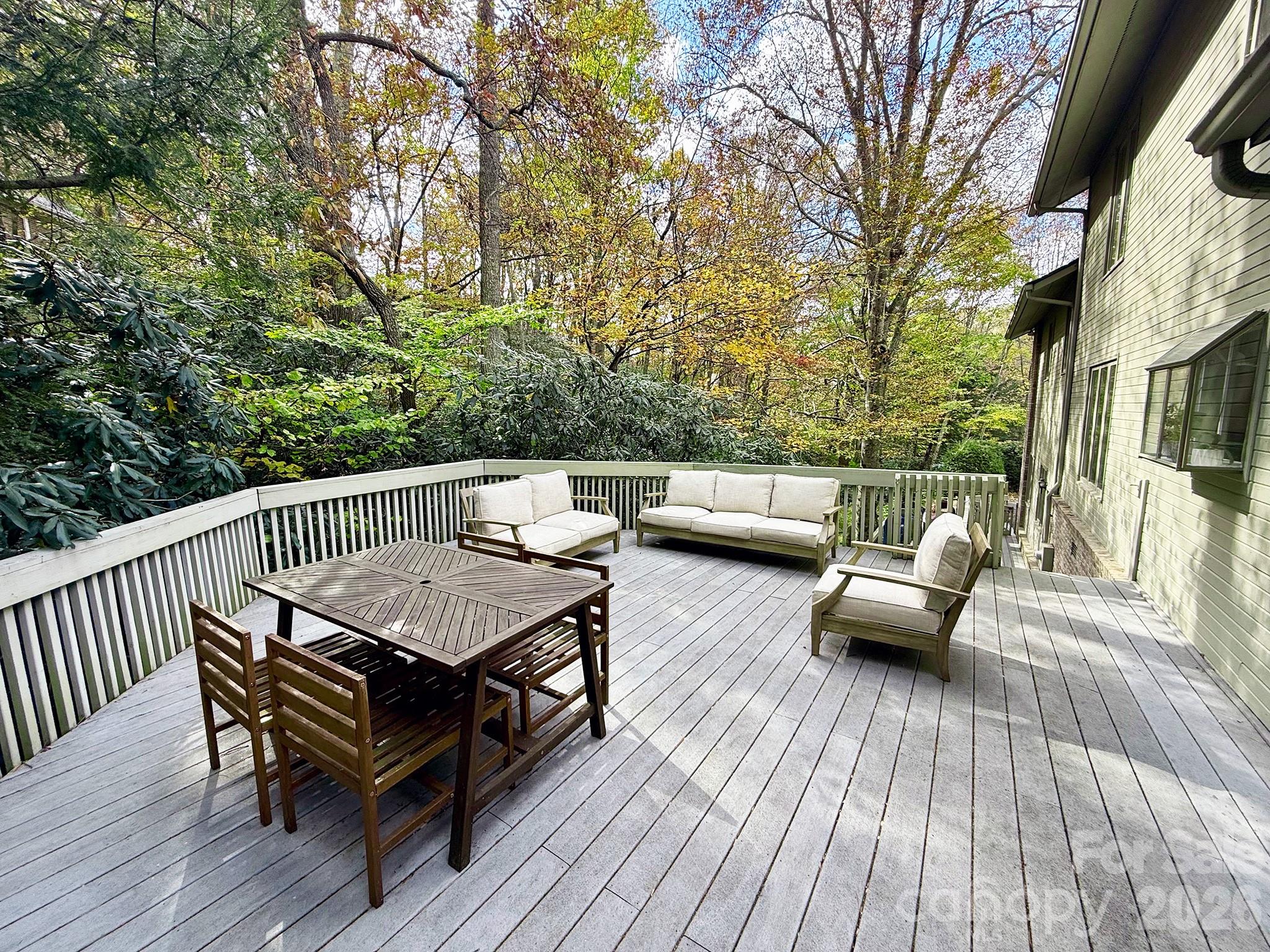 305 E Sondley Drive — Asheville