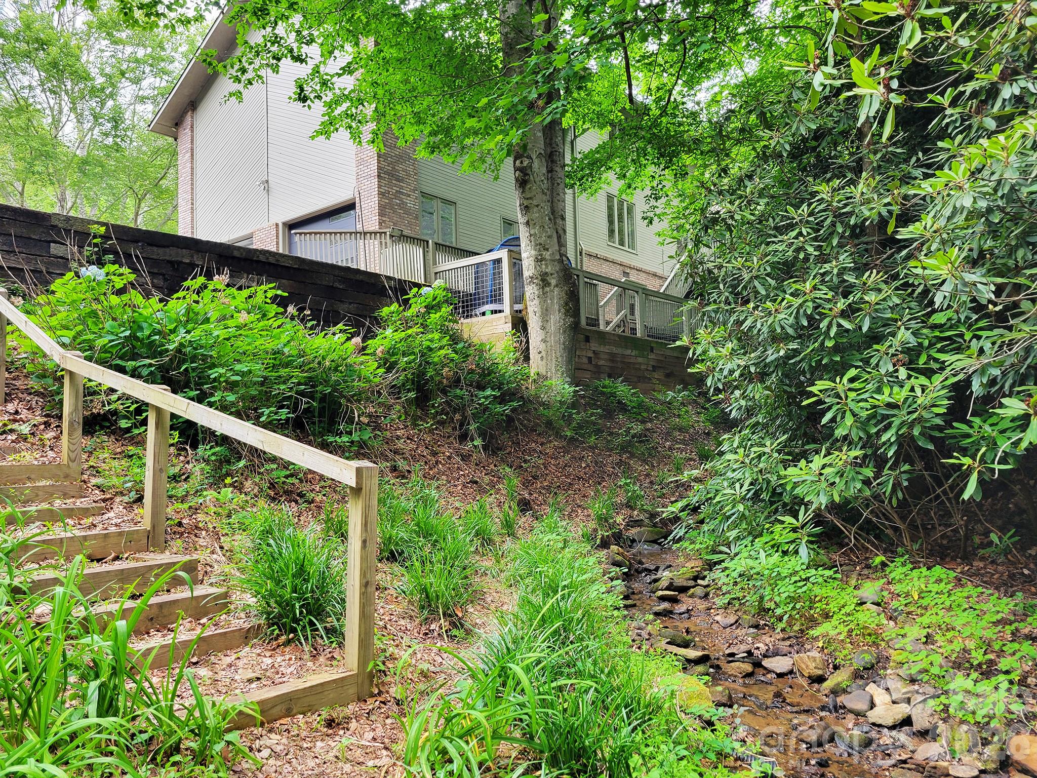 305 E Sondley Drive — Asheville