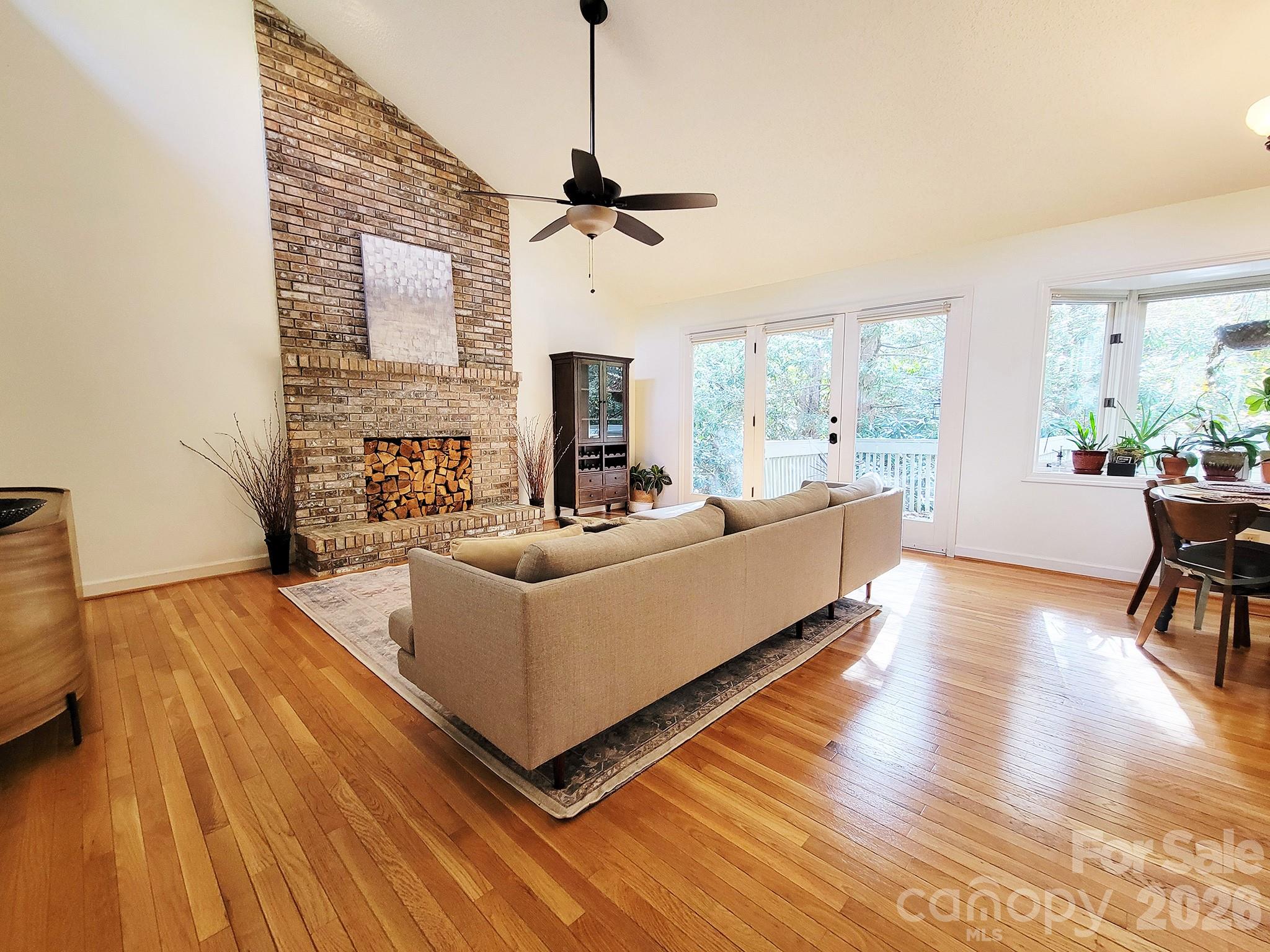305 E Sondley Drive — Asheville